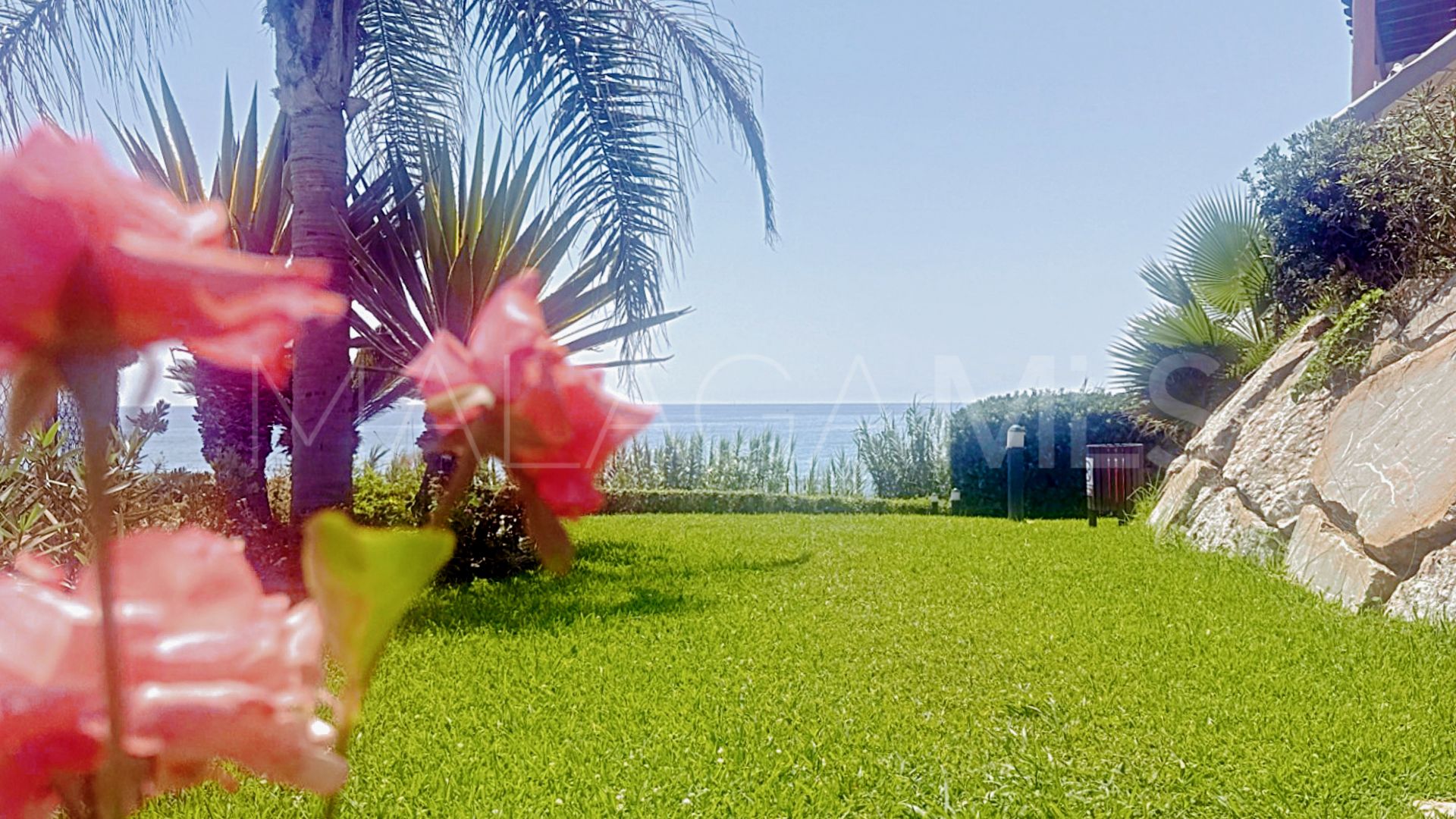 Buy Bermuda Beach 3 bedrooms town house