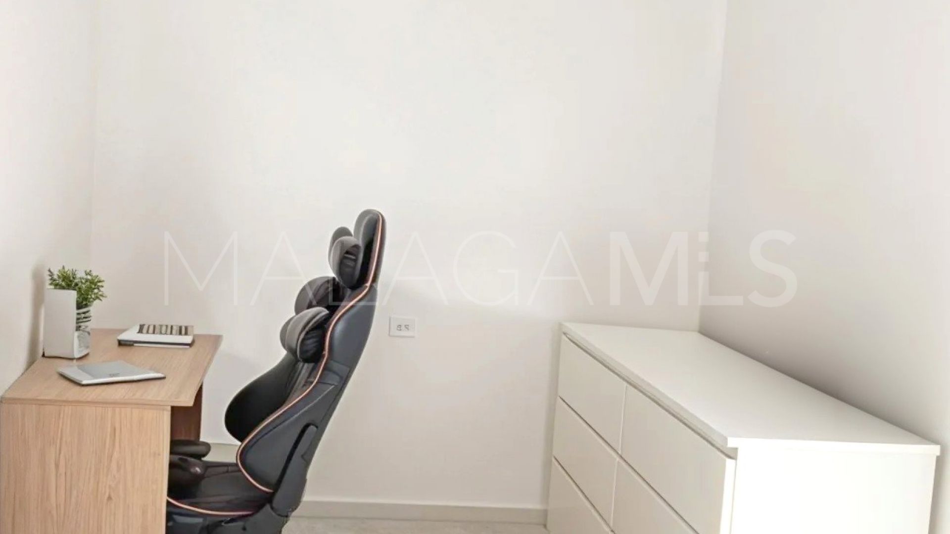Appartement rez de chaussée for sale in Bahia de Casares