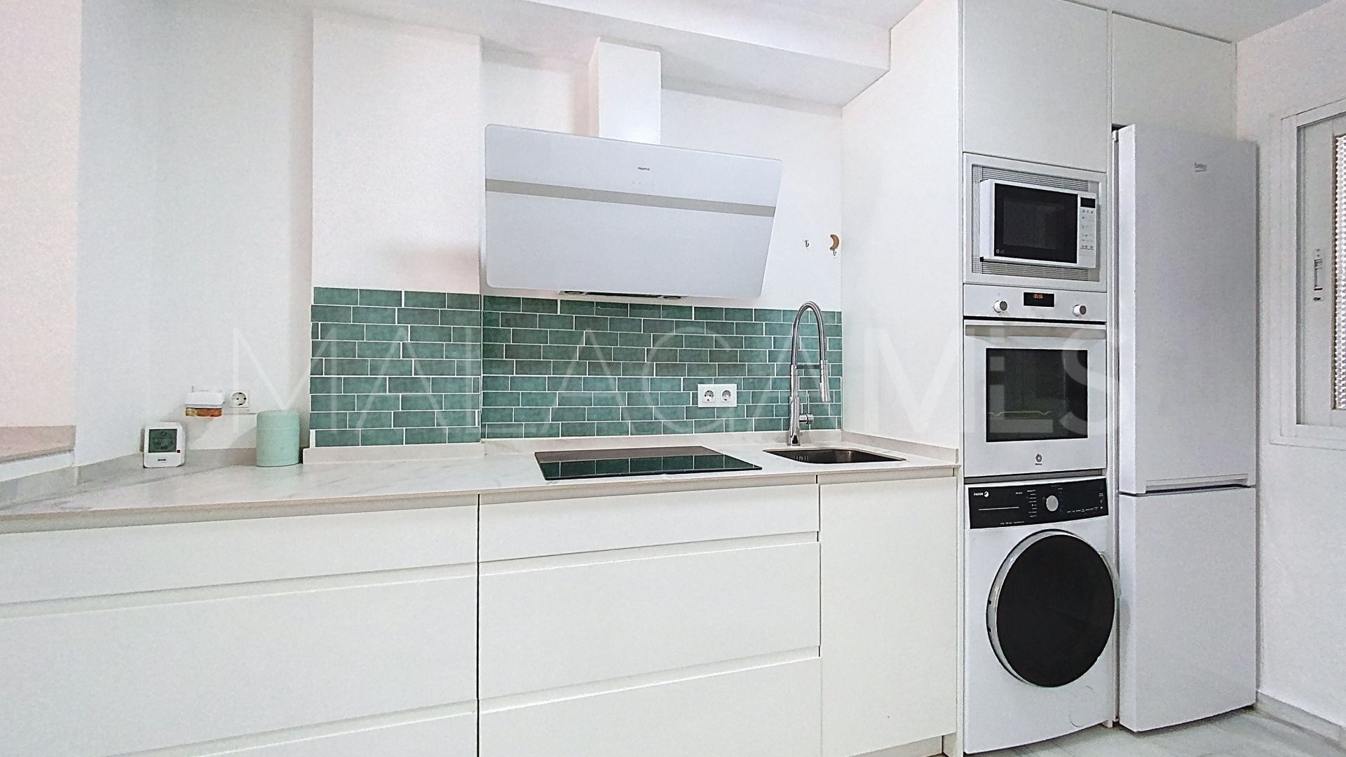 For sale ground floor apartment in Bahia de Casares