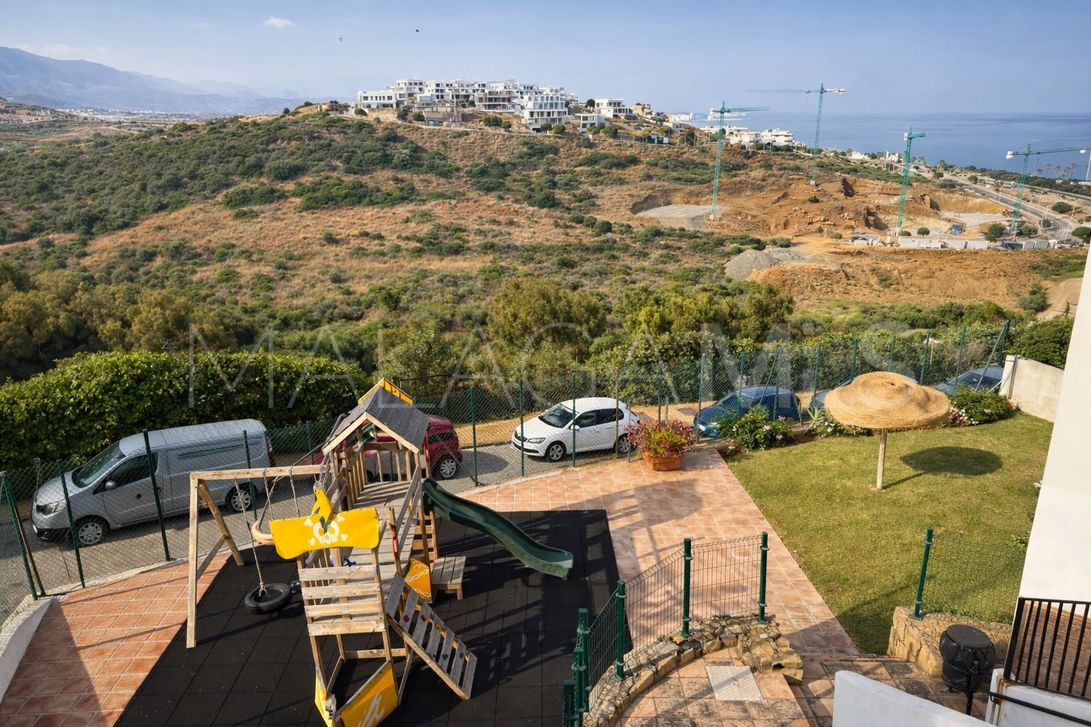 For sale ground floor apartment in Bahia de Casares