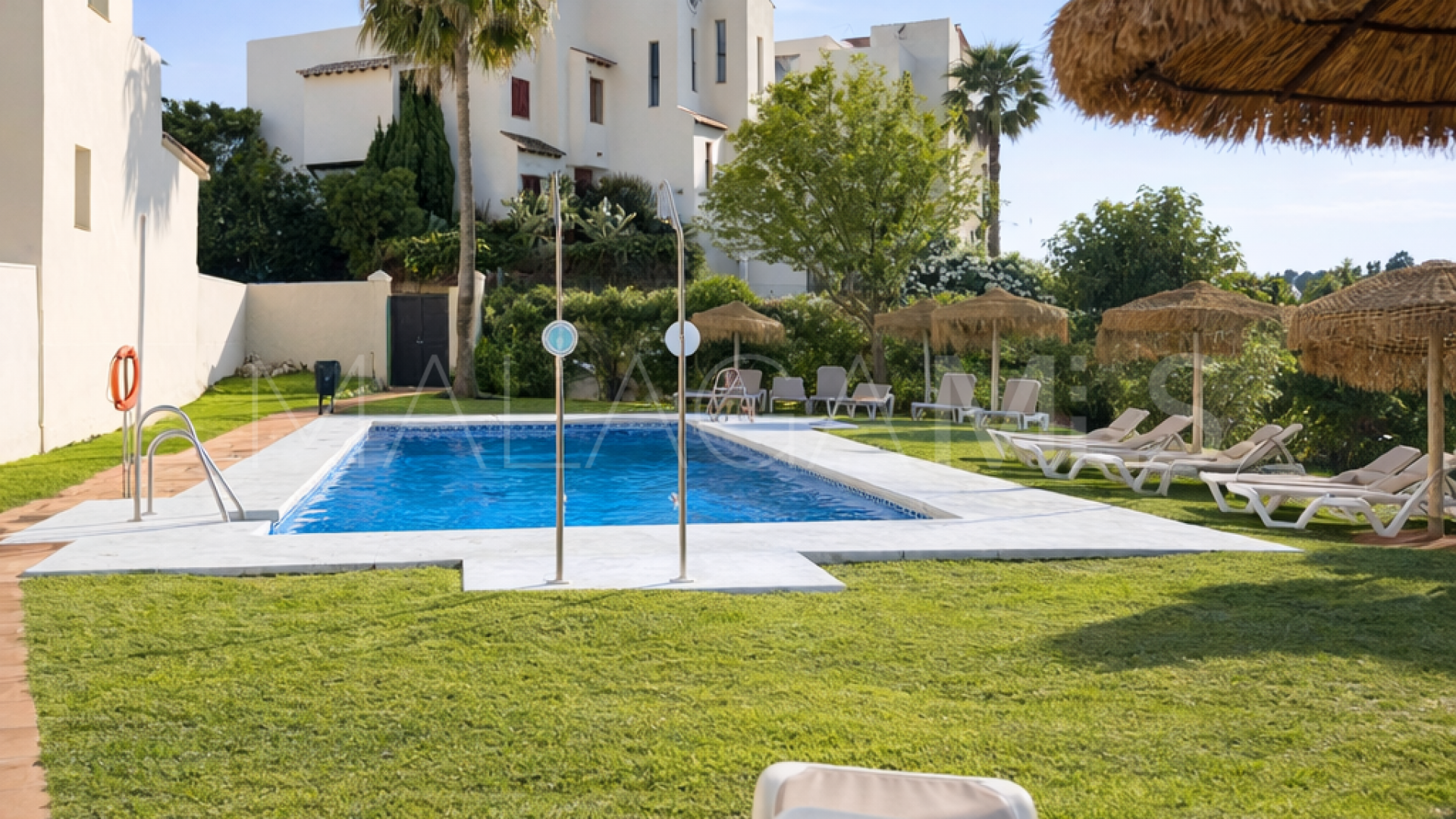 For sale ground floor apartment in Bahia de Casares