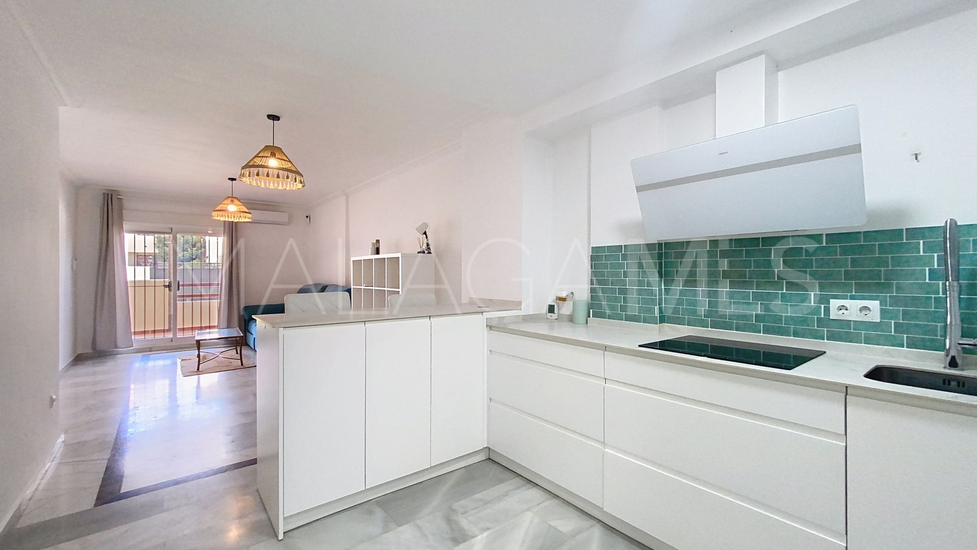 For sale ground floor apartment in Bahia de Casares