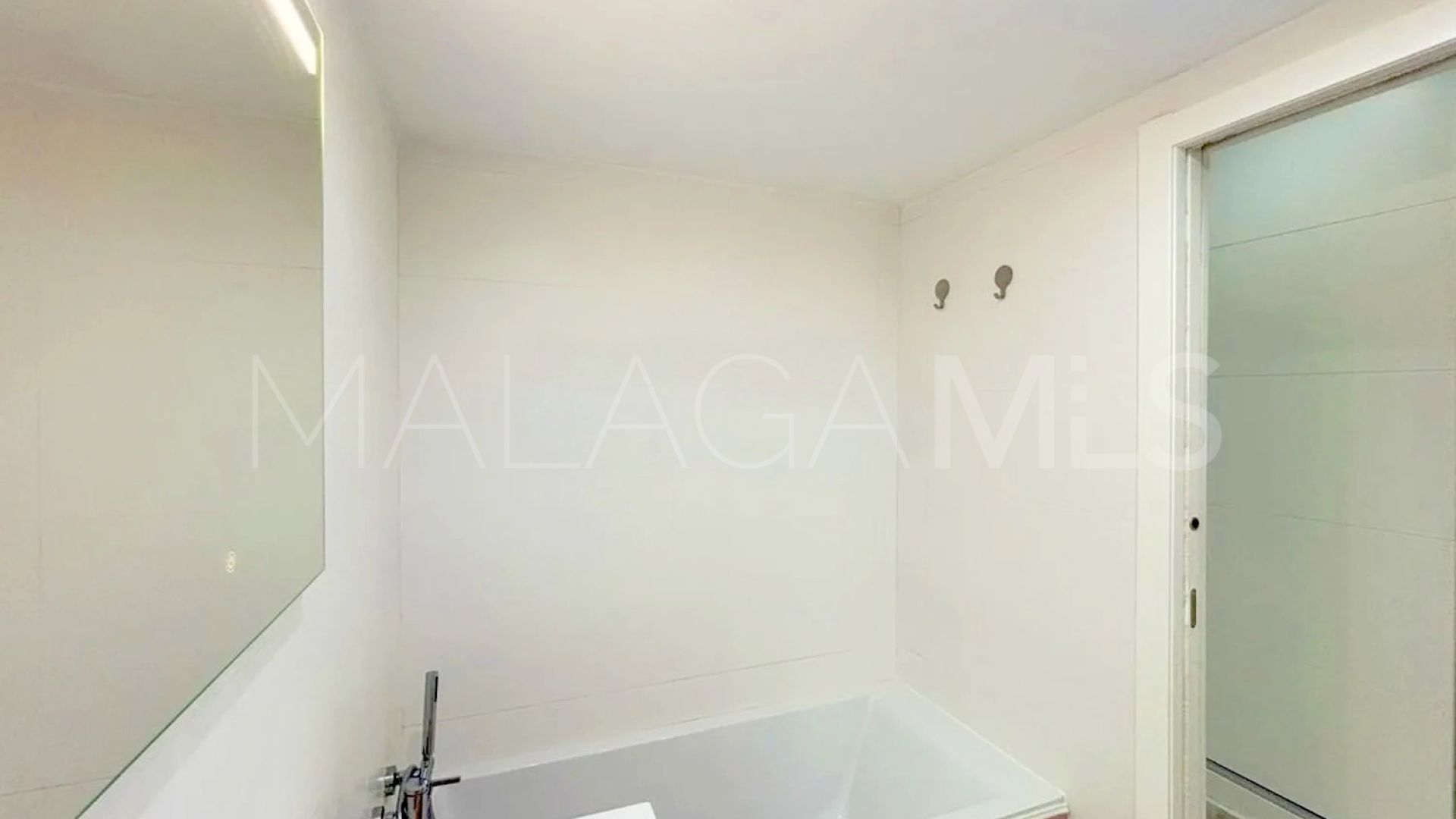Appartement rez de chaussée for sale in Bahia de Casares