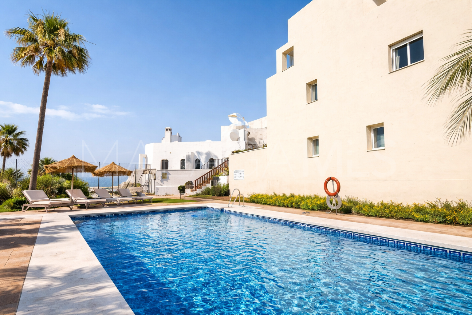 For sale ground floor apartment in Bahia de Casares