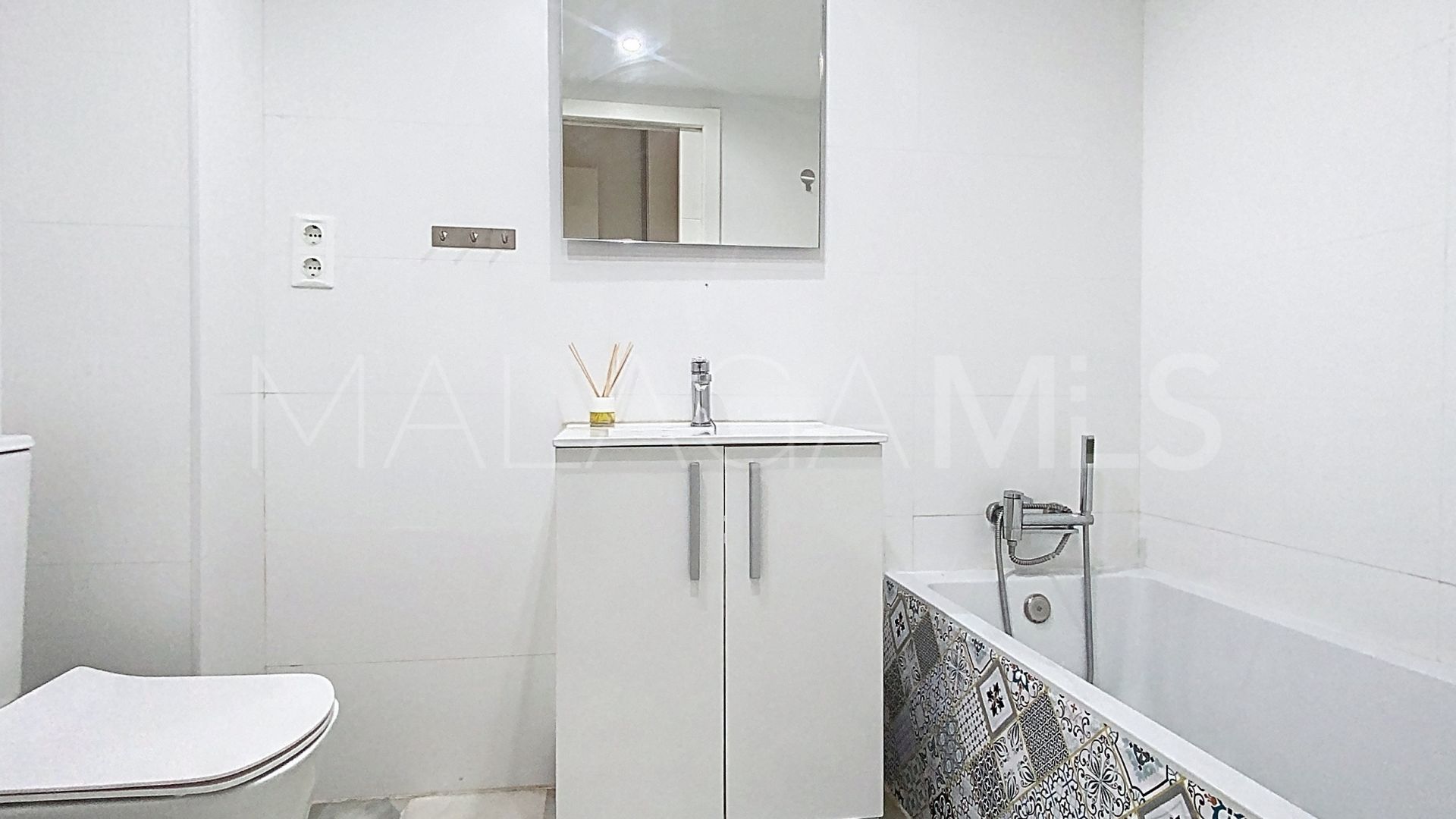 For sale ground floor apartment in Bahia de Casares