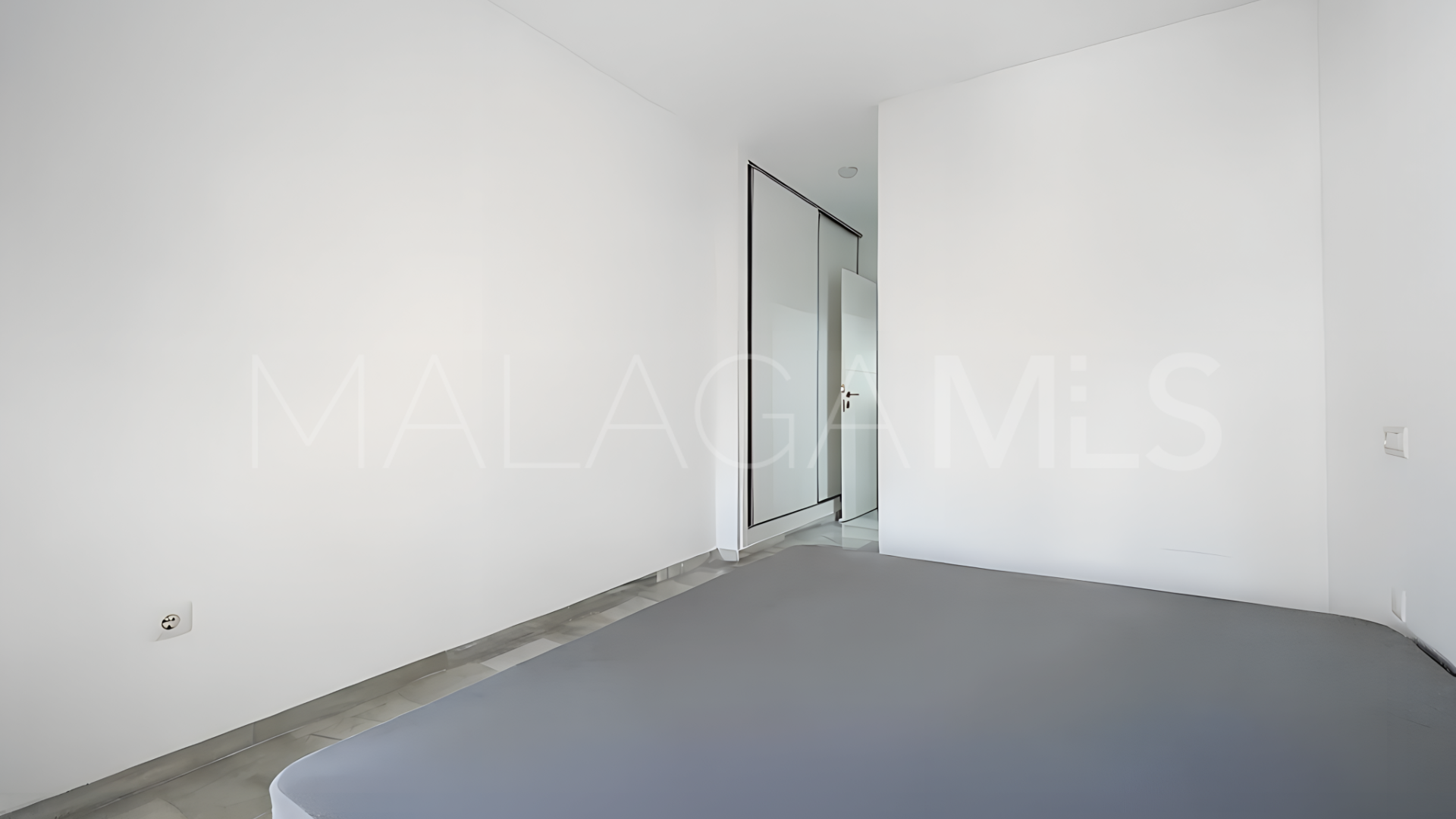 For sale ground floor apartment in Bahia de Casares