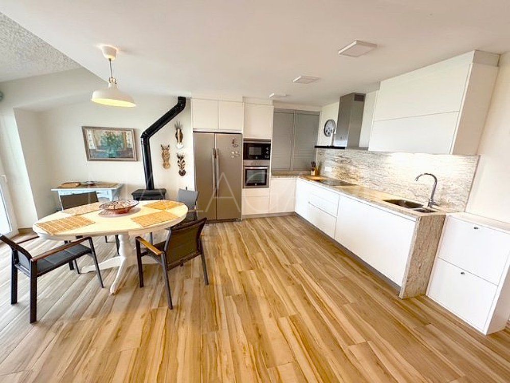 For sale town house with 5 bedrooms in Bahia Dorada