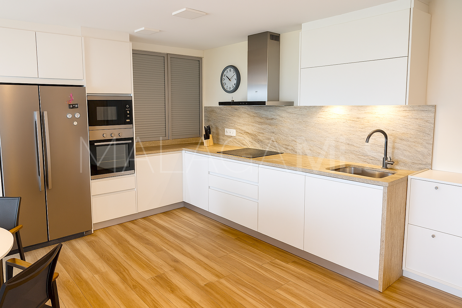 For sale town house with 5 bedrooms in Bahia Dorada