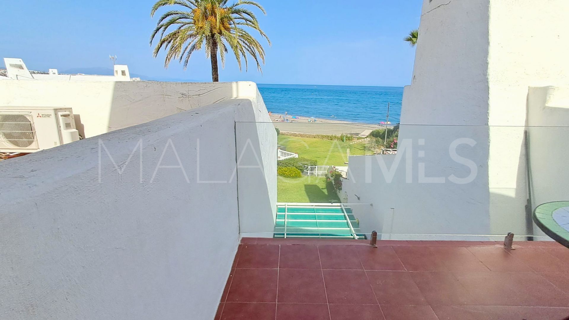 For sale town house with 5 bedrooms in Bahia Dorada