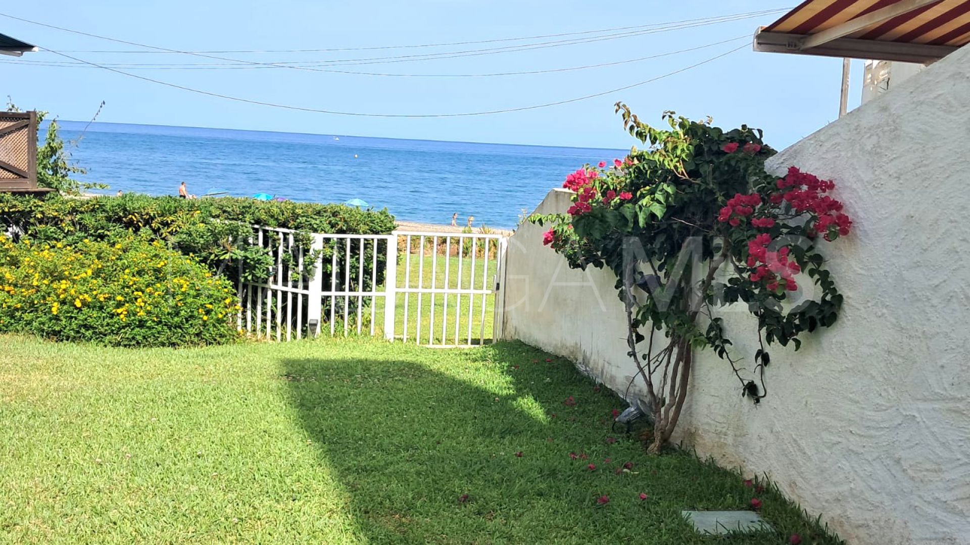 For sale town house with 5 bedrooms in Bahia Dorada