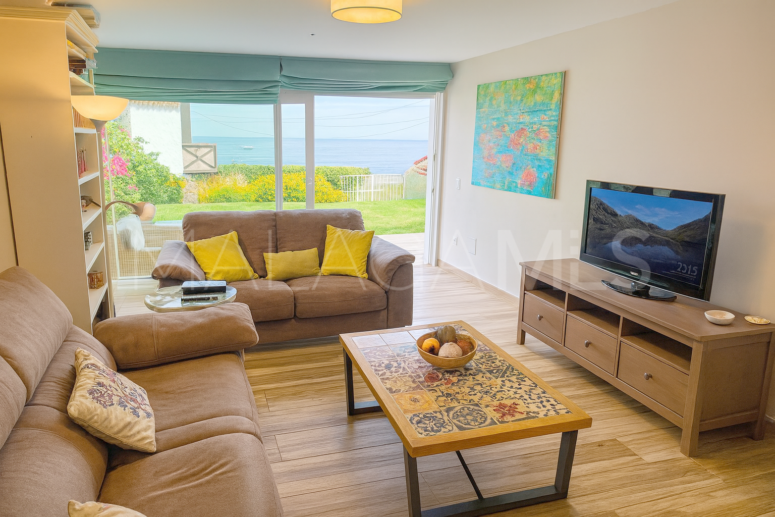 For sale town house with 5 bedrooms in Bahia Dorada