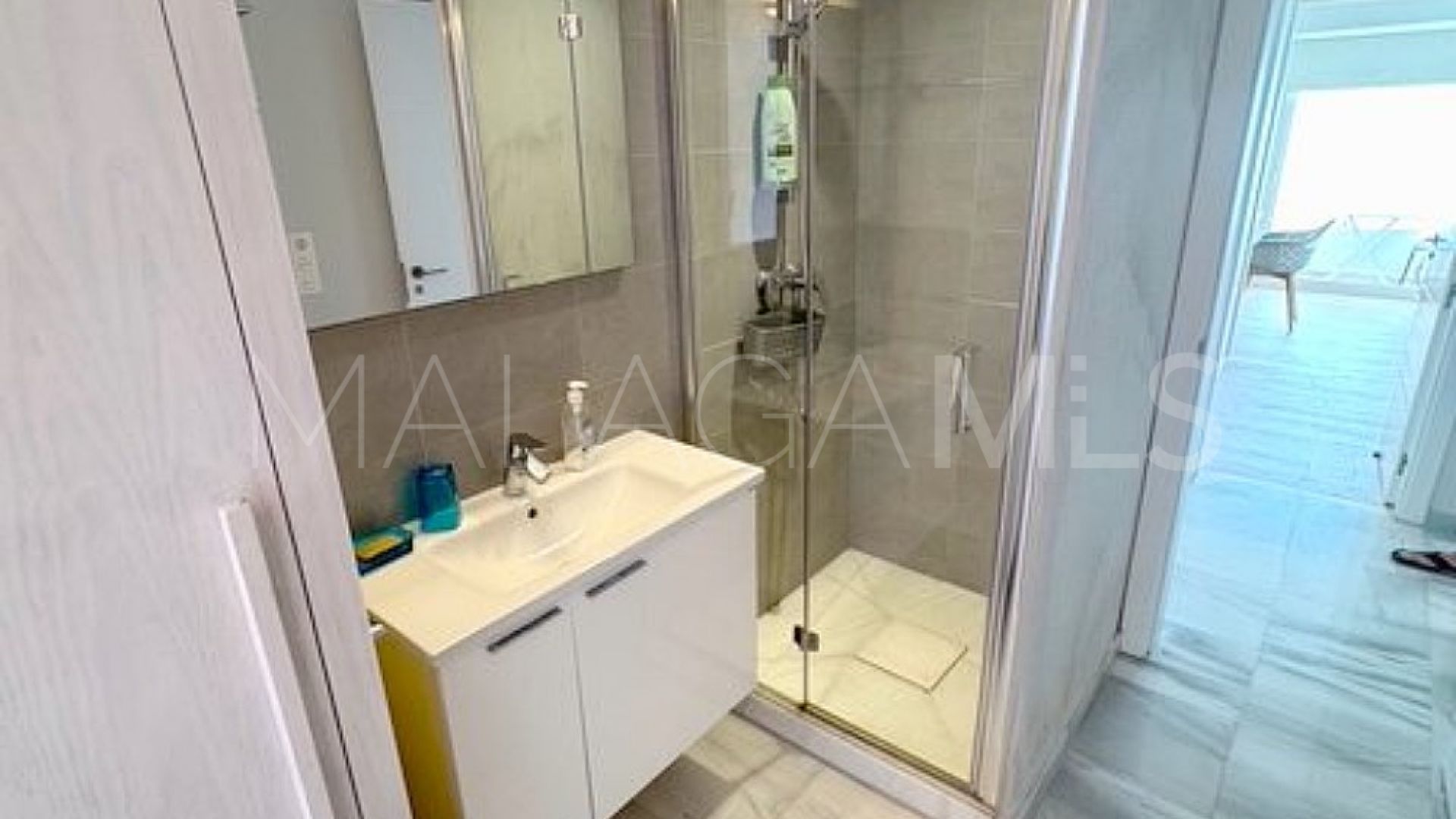 For sale town house with 5 bedrooms in Bahia Dorada