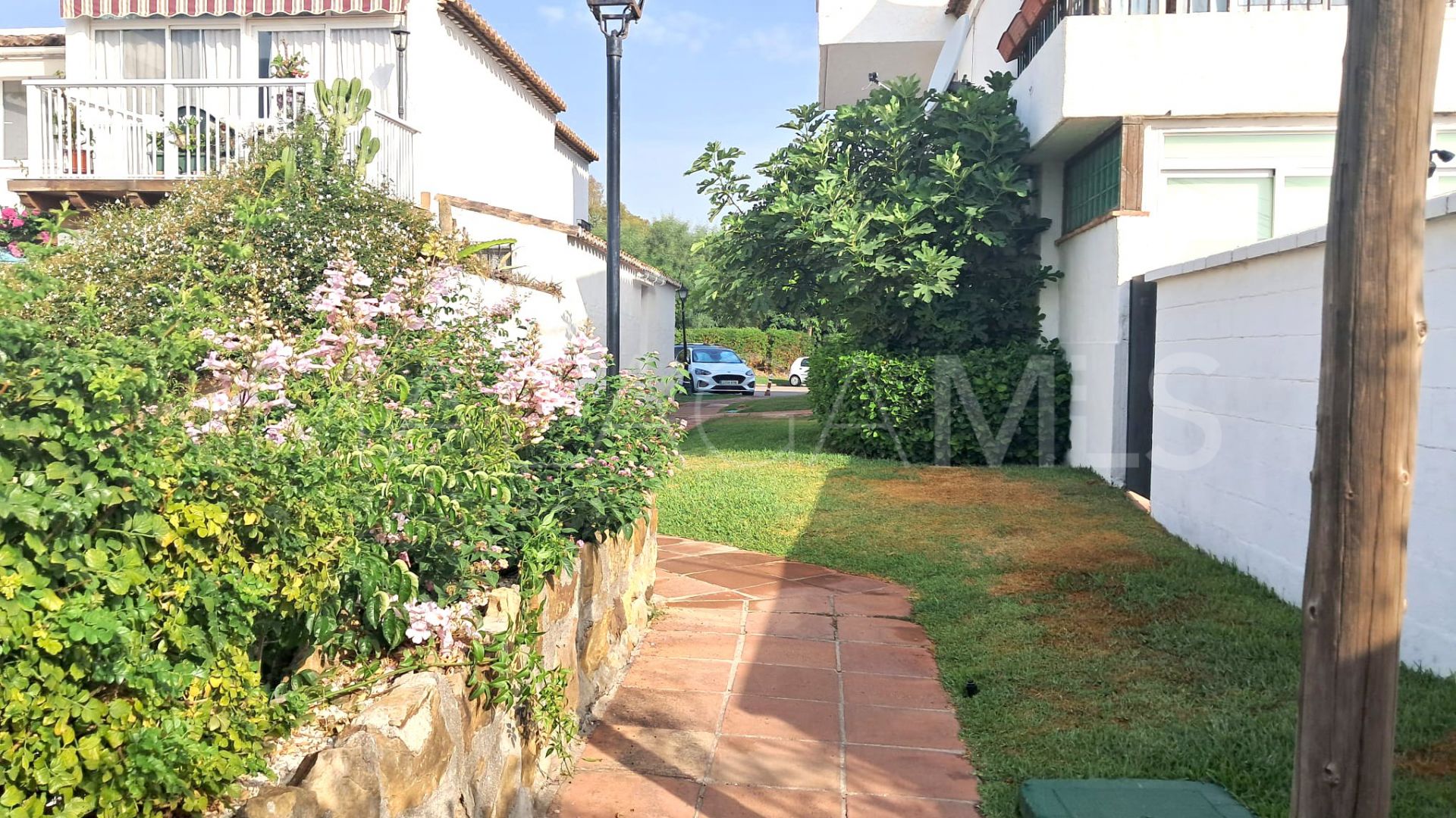 For sale town house with 5 bedrooms in Bahia Dorada