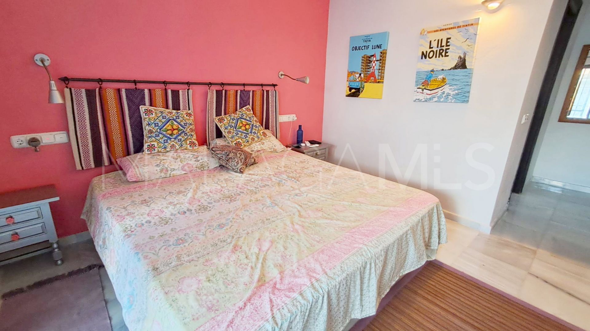 For sale town house with 5 bedrooms in Bahia Dorada