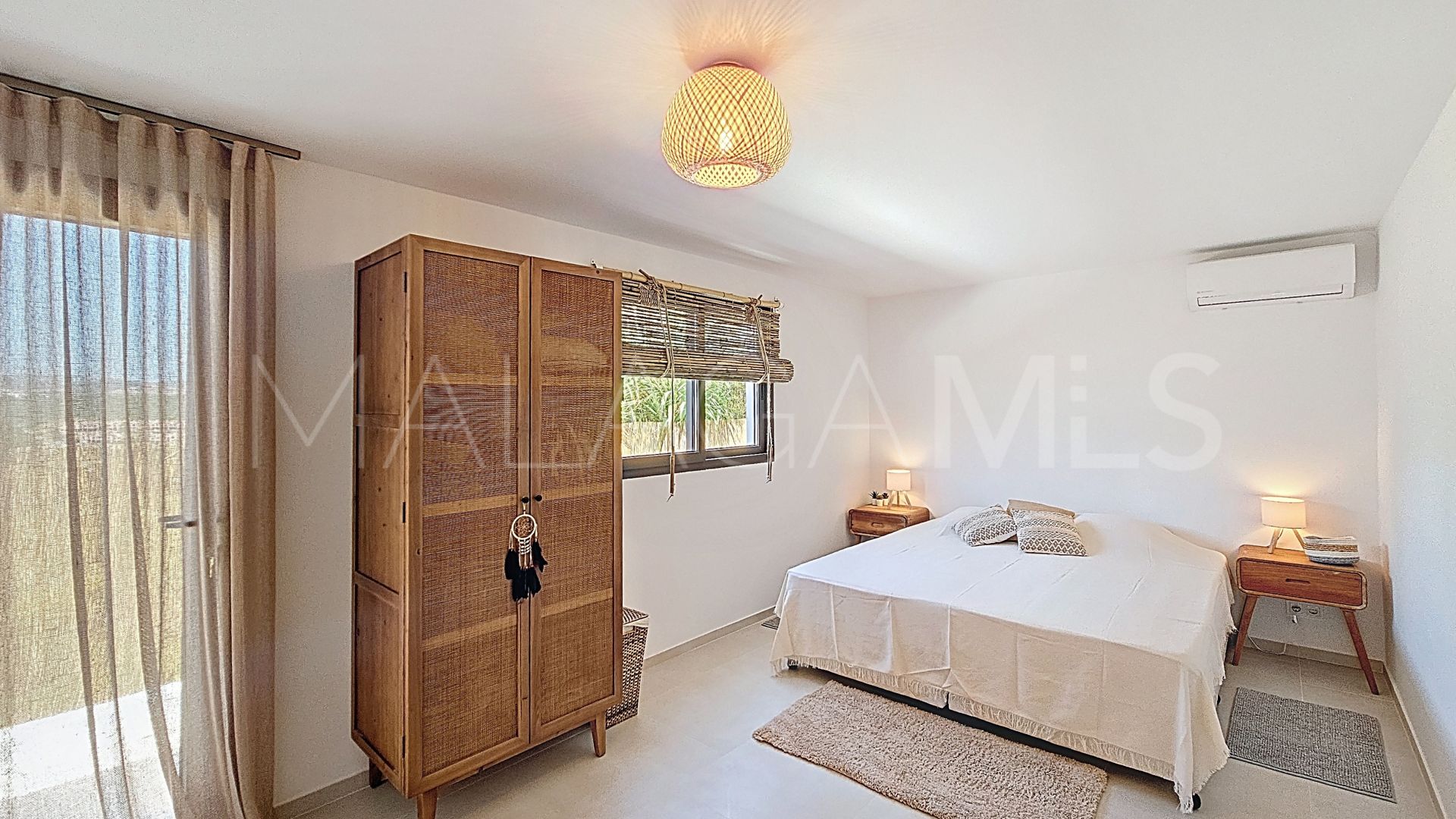 Buy villa in Don Pedro with 3 bedrooms