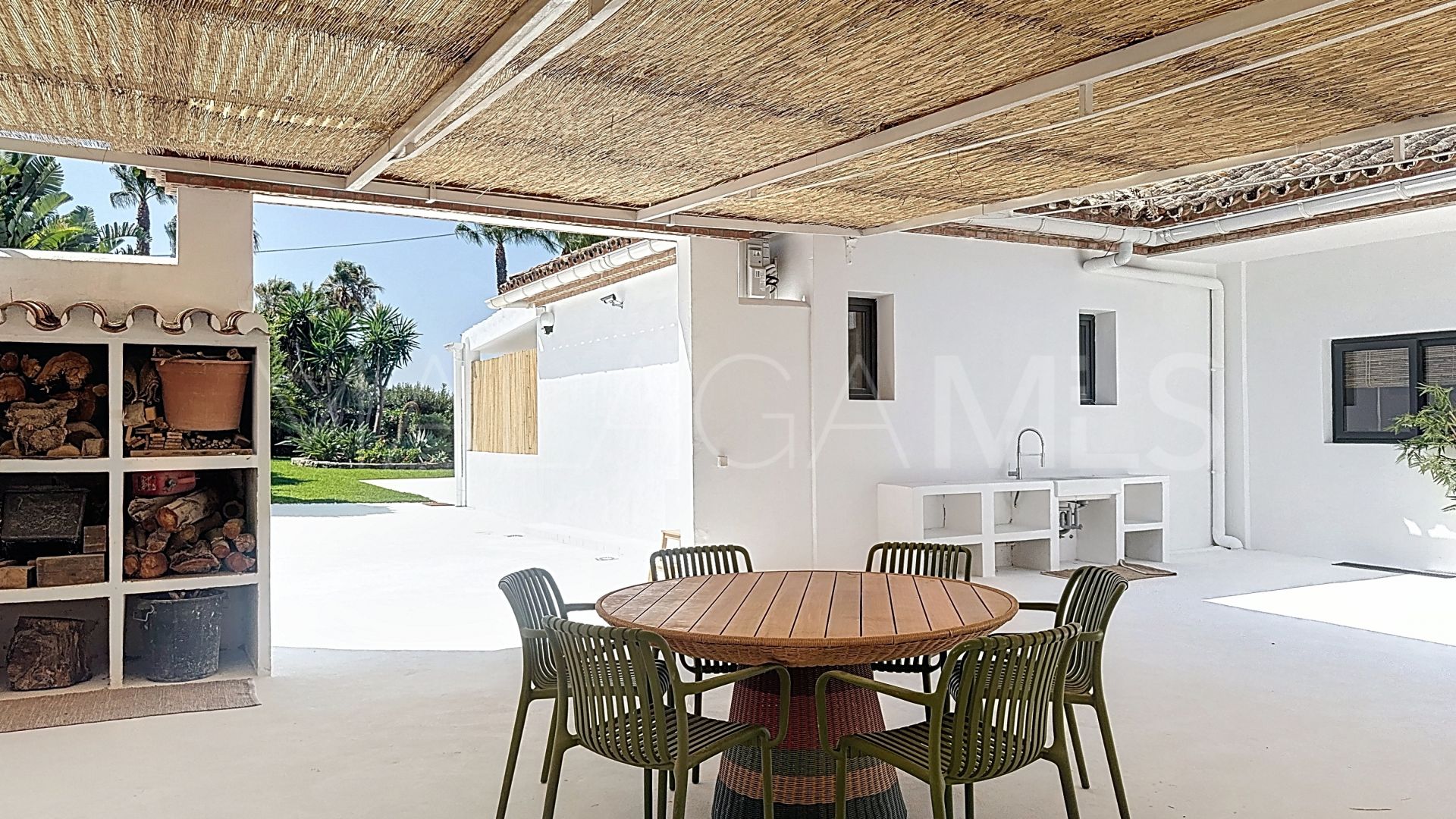 Buy villa in Don Pedro with 3 bedrooms