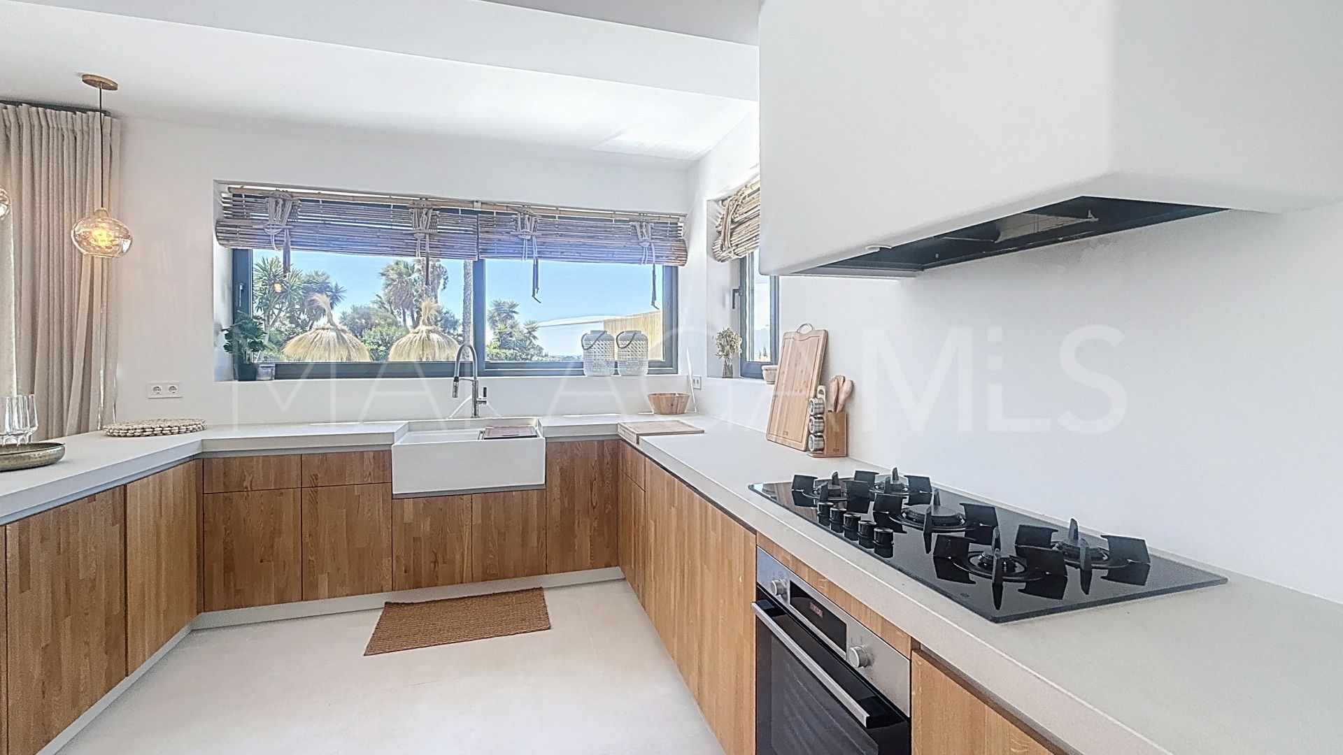 Buy villa in Don Pedro with 3 bedrooms