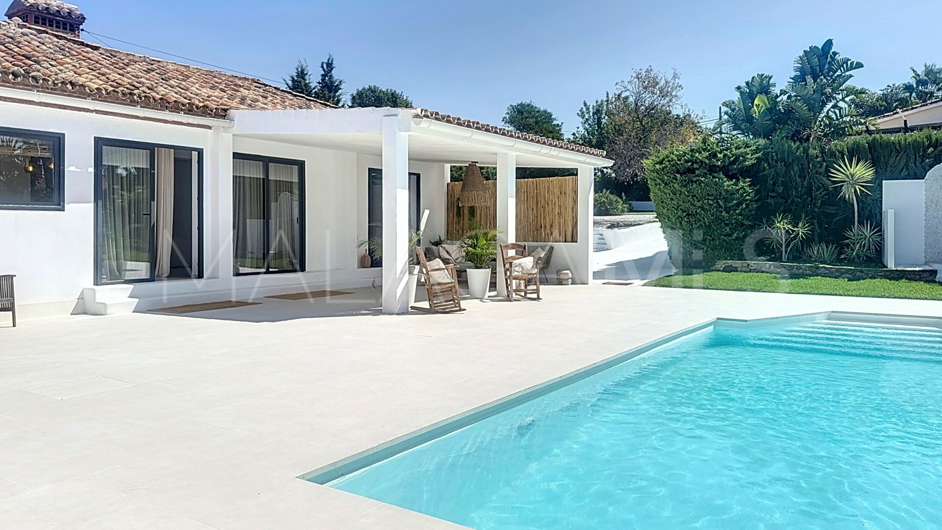 Buy villa in Don Pedro with 3 bedrooms