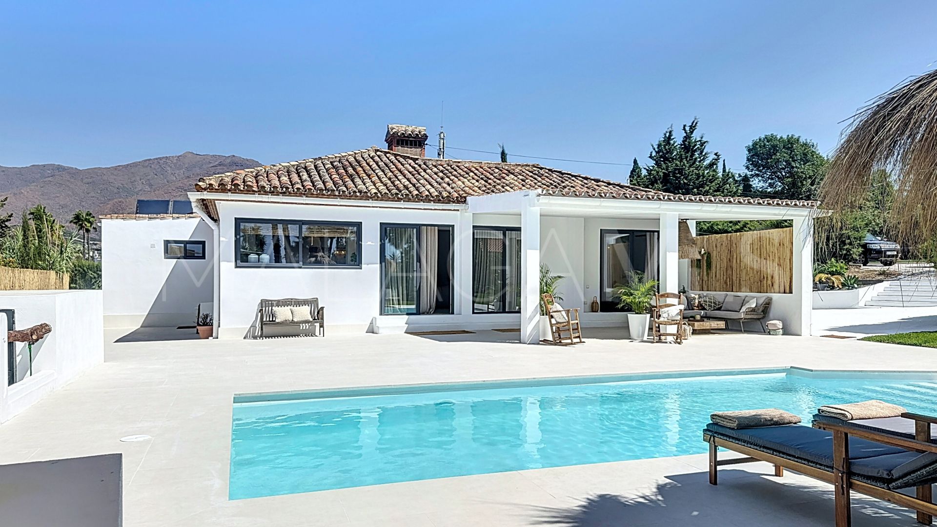 Buy villa in Don Pedro with 3 bedrooms