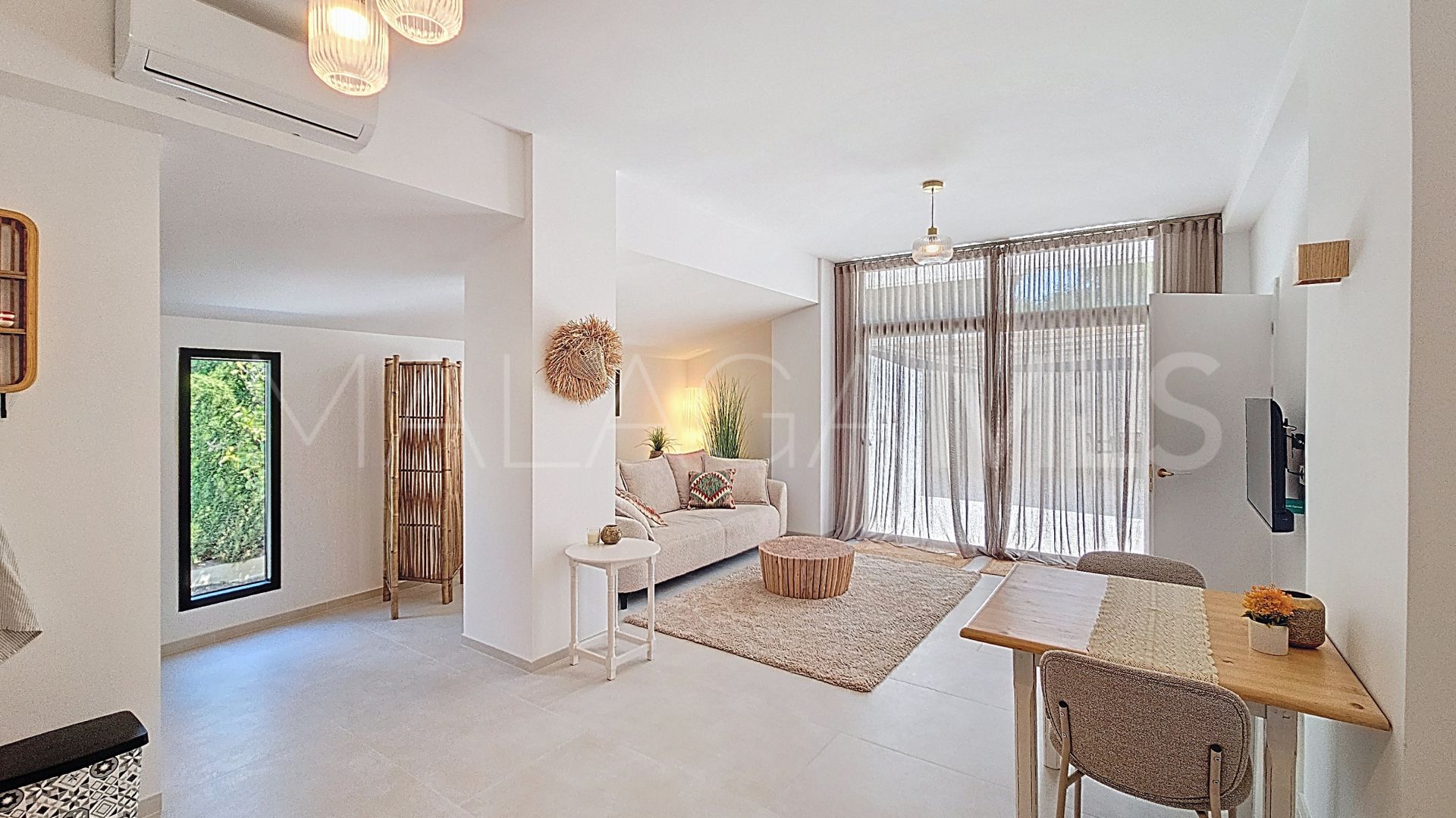Buy villa in Don Pedro with 3 bedrooms