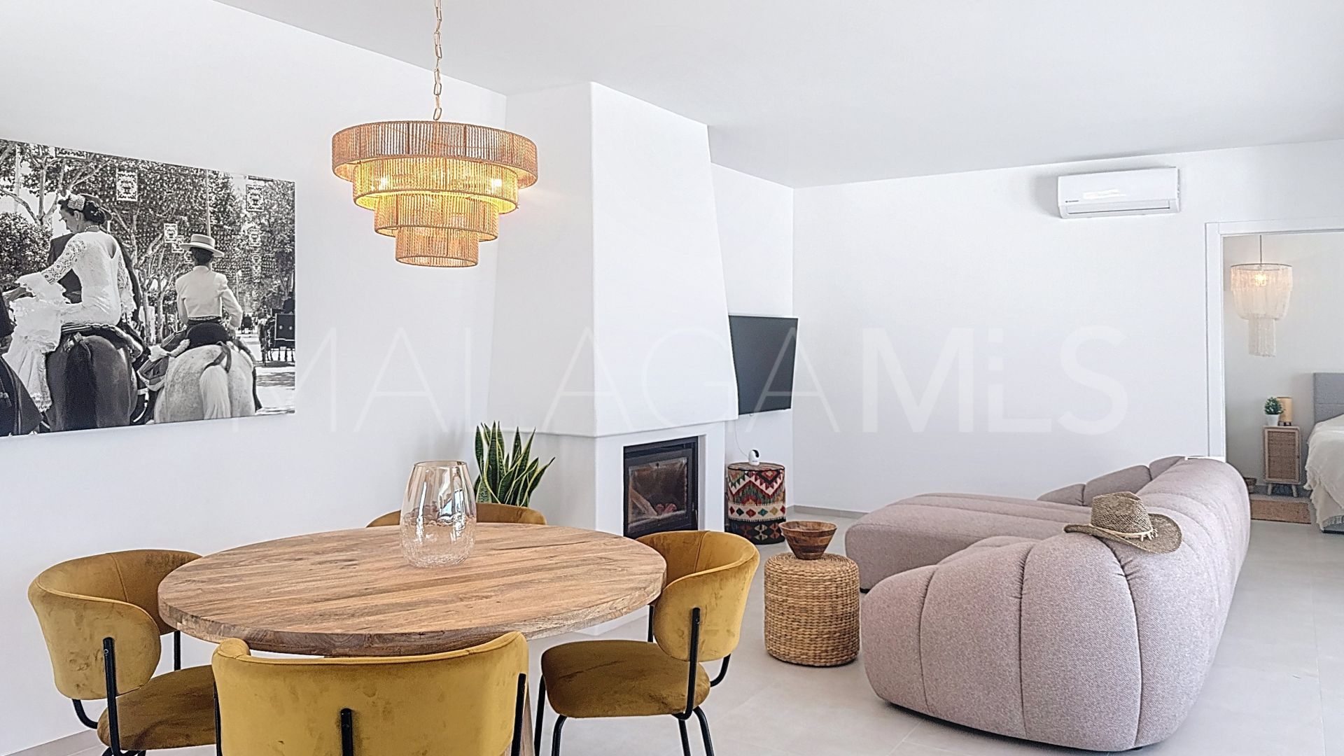 Buy villa in Don Pedro with 3 bedrooms
