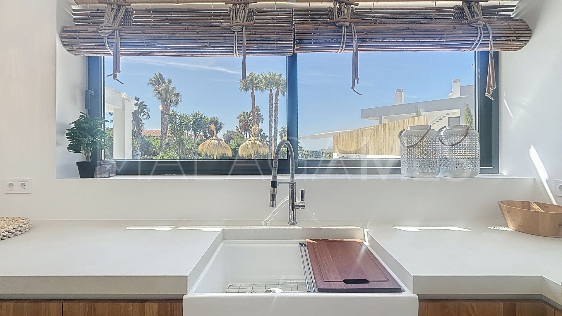 Buy villa in Don Pedro with 3 bedrooms