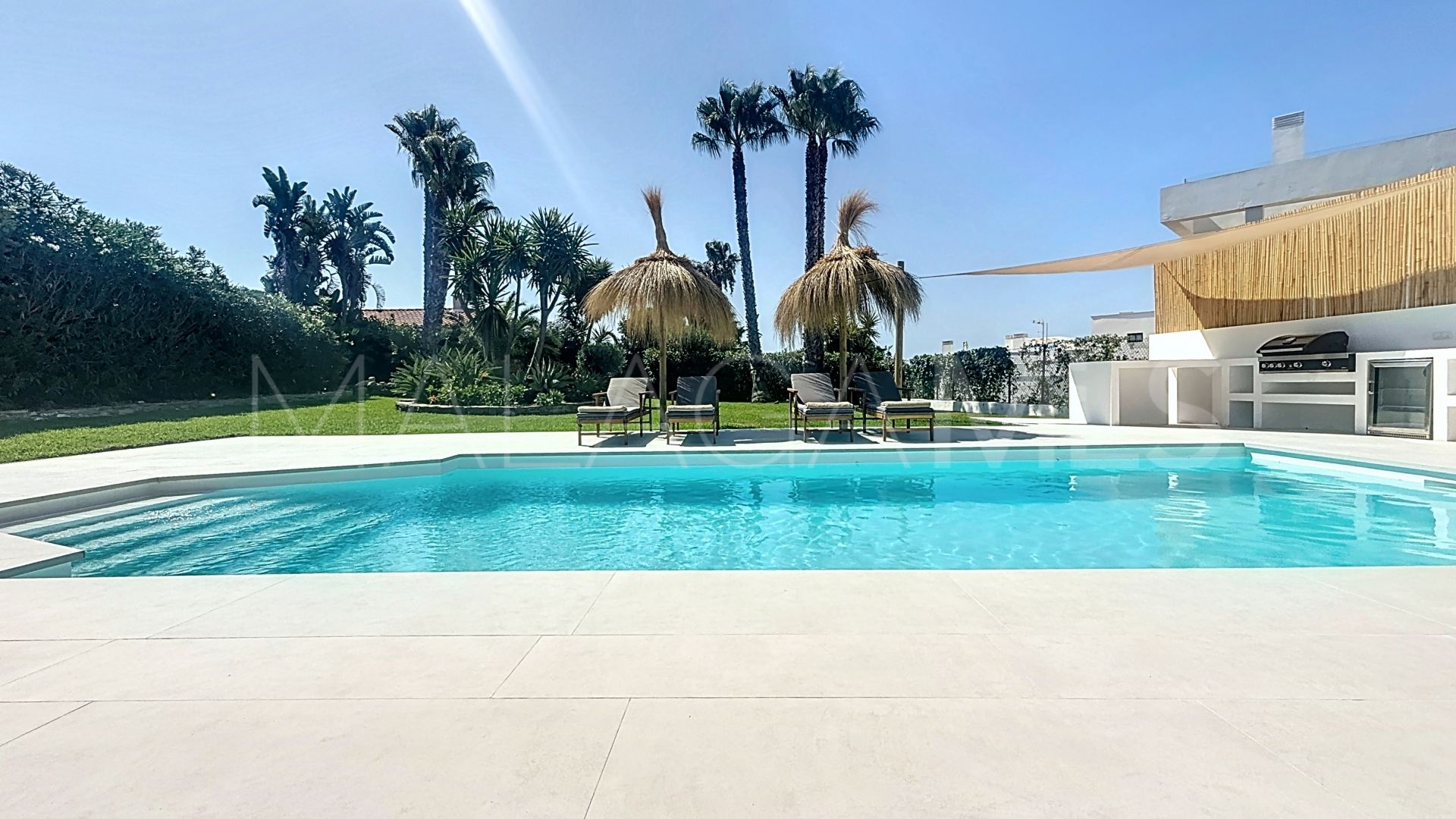 Buy villa in Don Pedro with 3 bedrooms