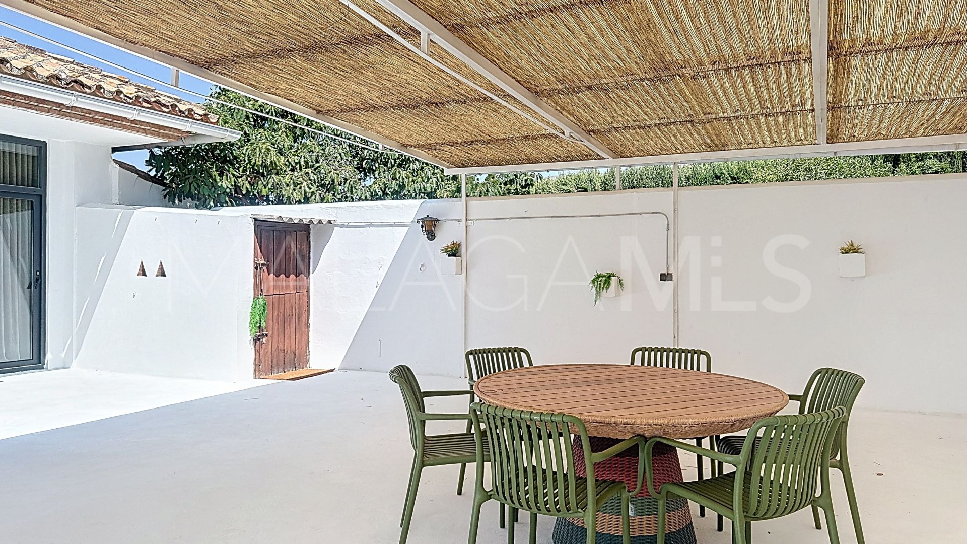 Buy villa in Don Pedro with 3 bedrooms