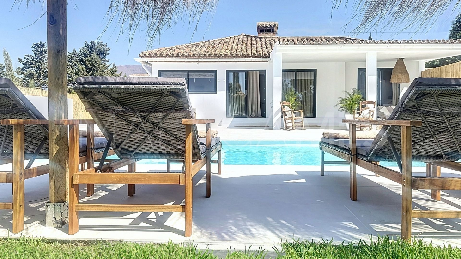 Buy villa in Don Pedro with 3 bedrooms