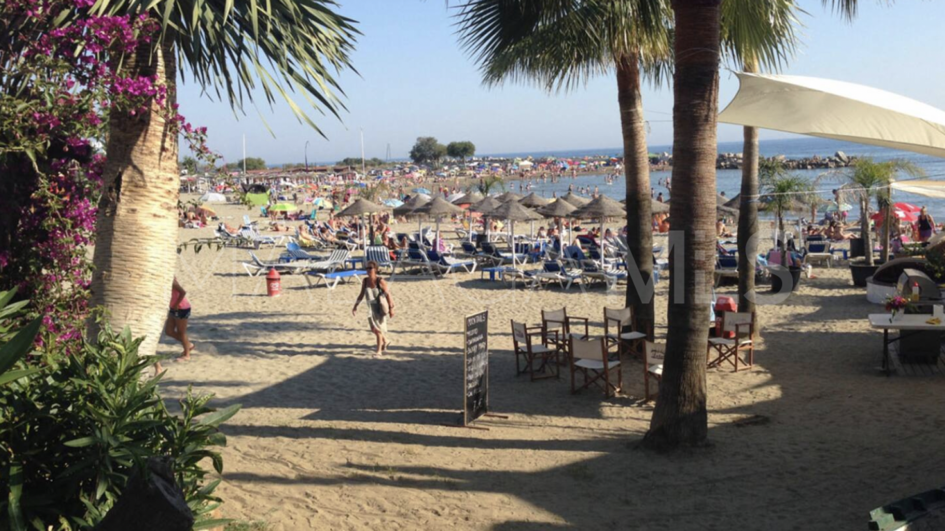 Lägenhet for sale in Estepona Puerto