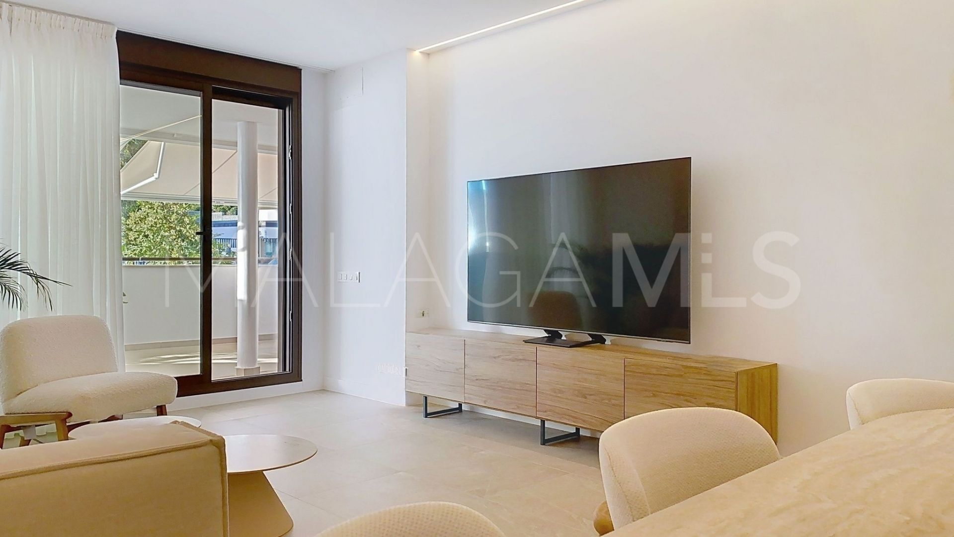 Apartamento planta baja a la venta in Las Mesas de 4 bedrooms