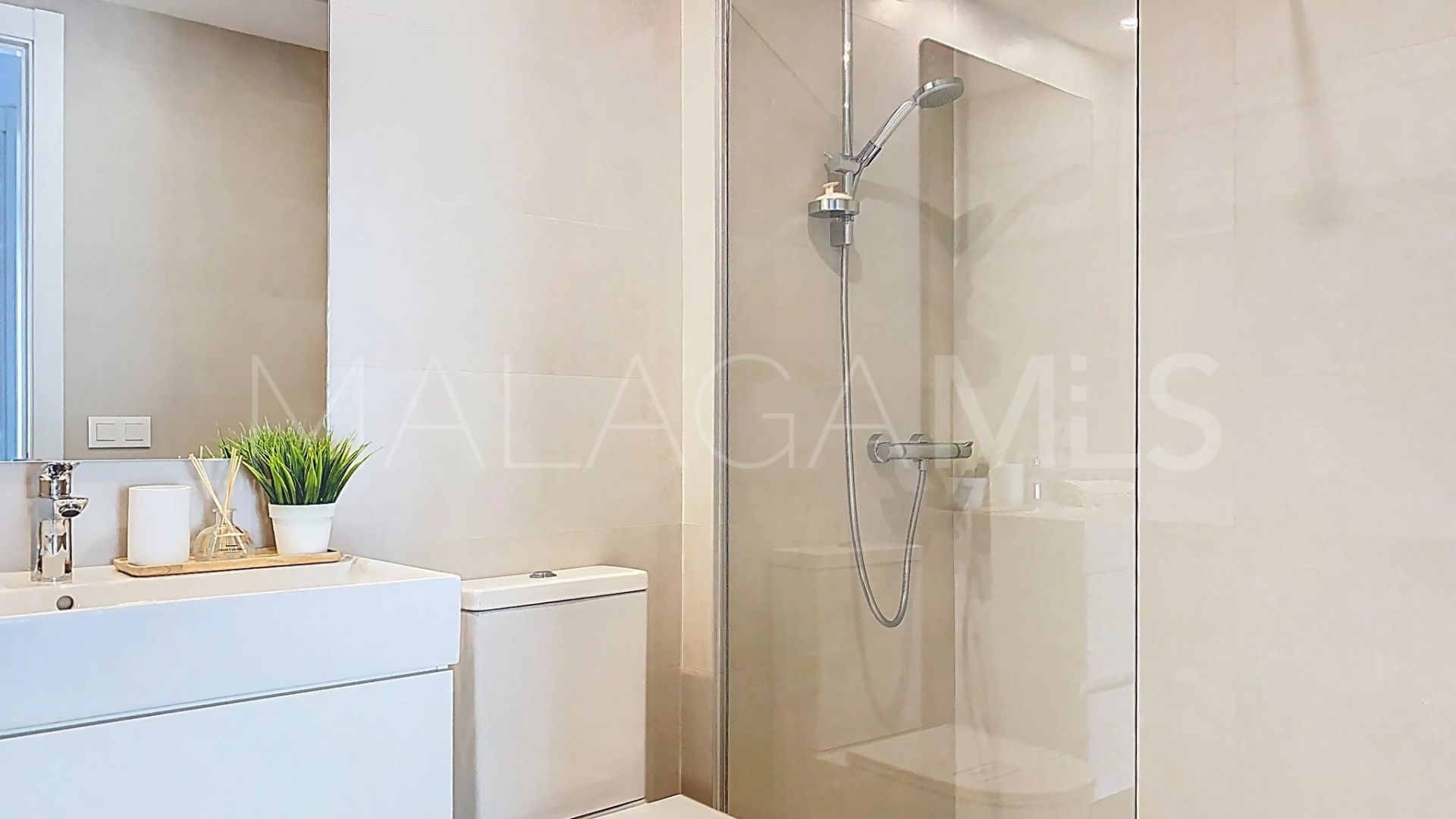 Apartamento planta baja a la venta in Las Mesas