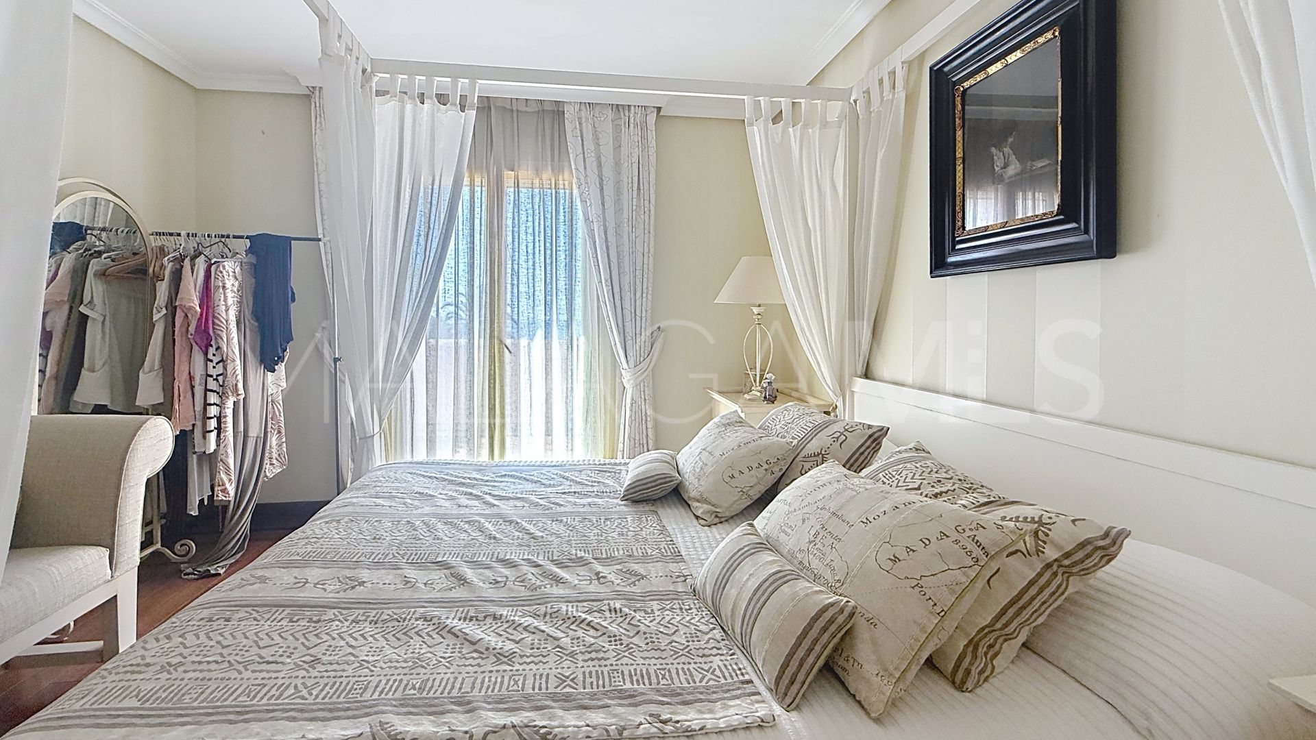 Villa for sale in Beach Side New Golden Mile