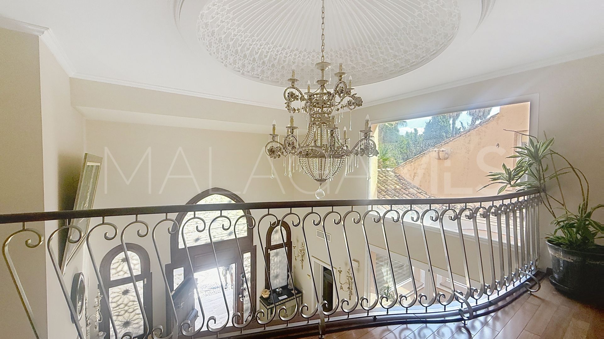 Villa for sale in Beach Side New Golden Mile