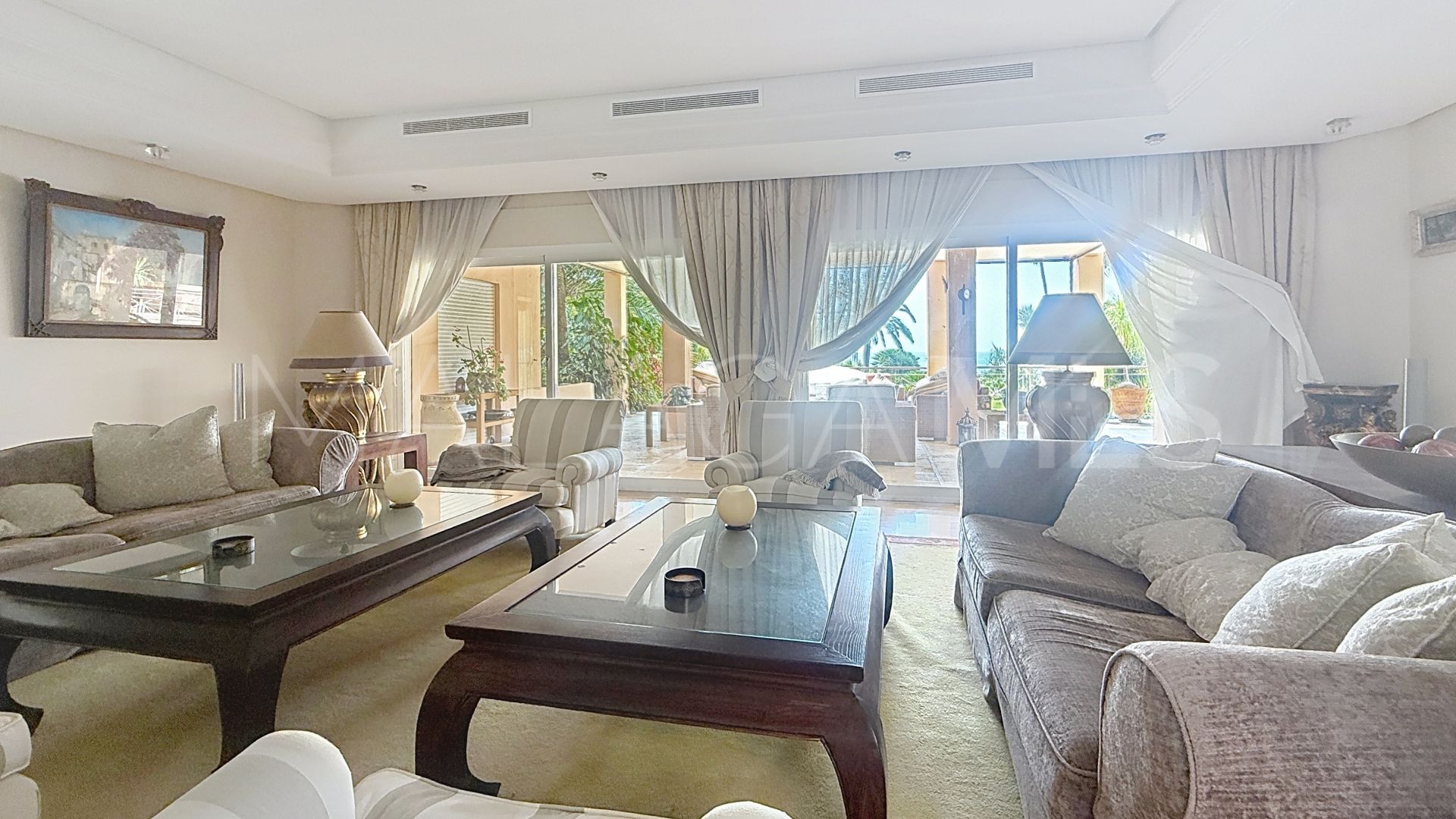 Villa for sale in Beach Side New Golden Mile