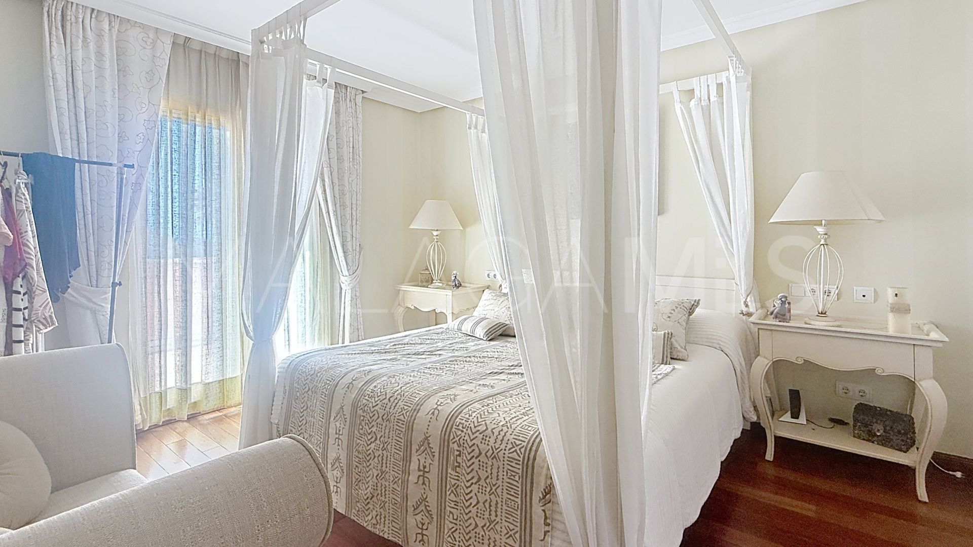 Villa for sale in Beach Side New Golden Mile