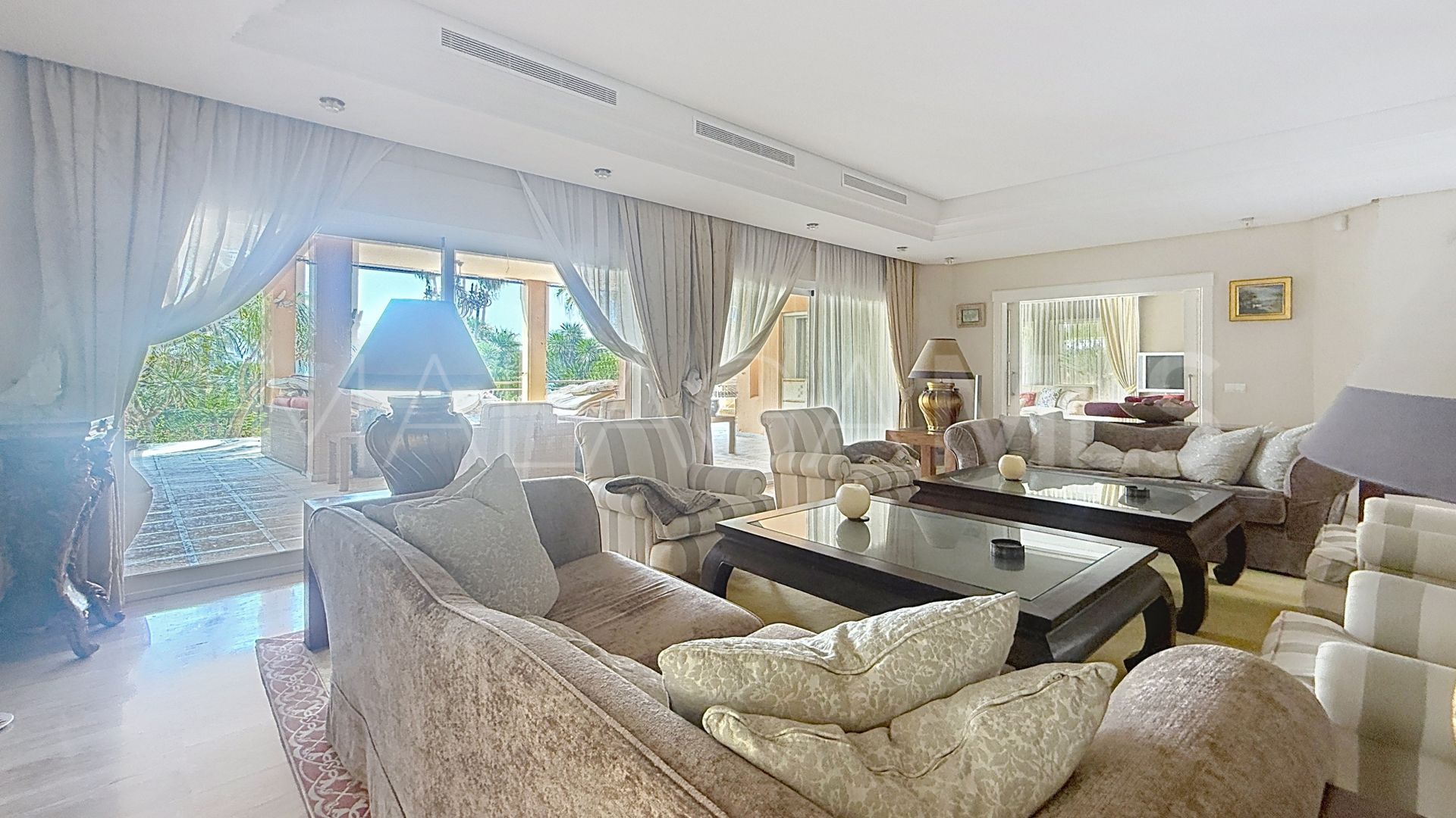 Villa for sale in Beach Side New Golden Mile