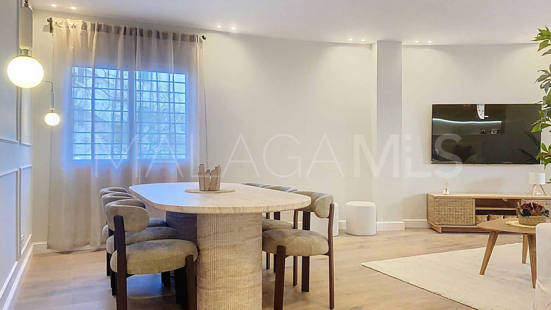 Buy Estepona Puerto 3 bedrooms ground floor apartment