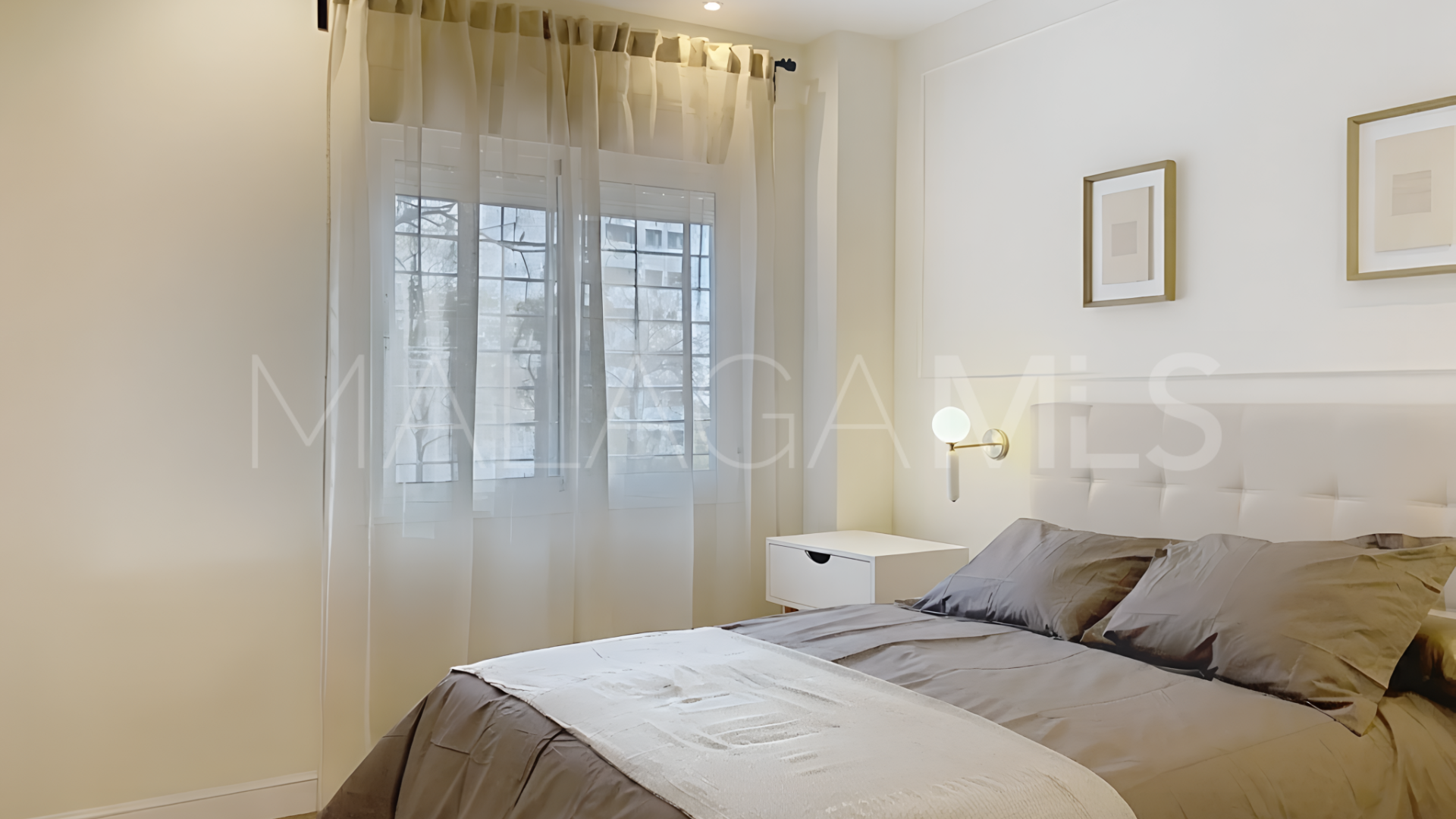 Buy Estepona Puerto 3 bedrooms ground floor apartment