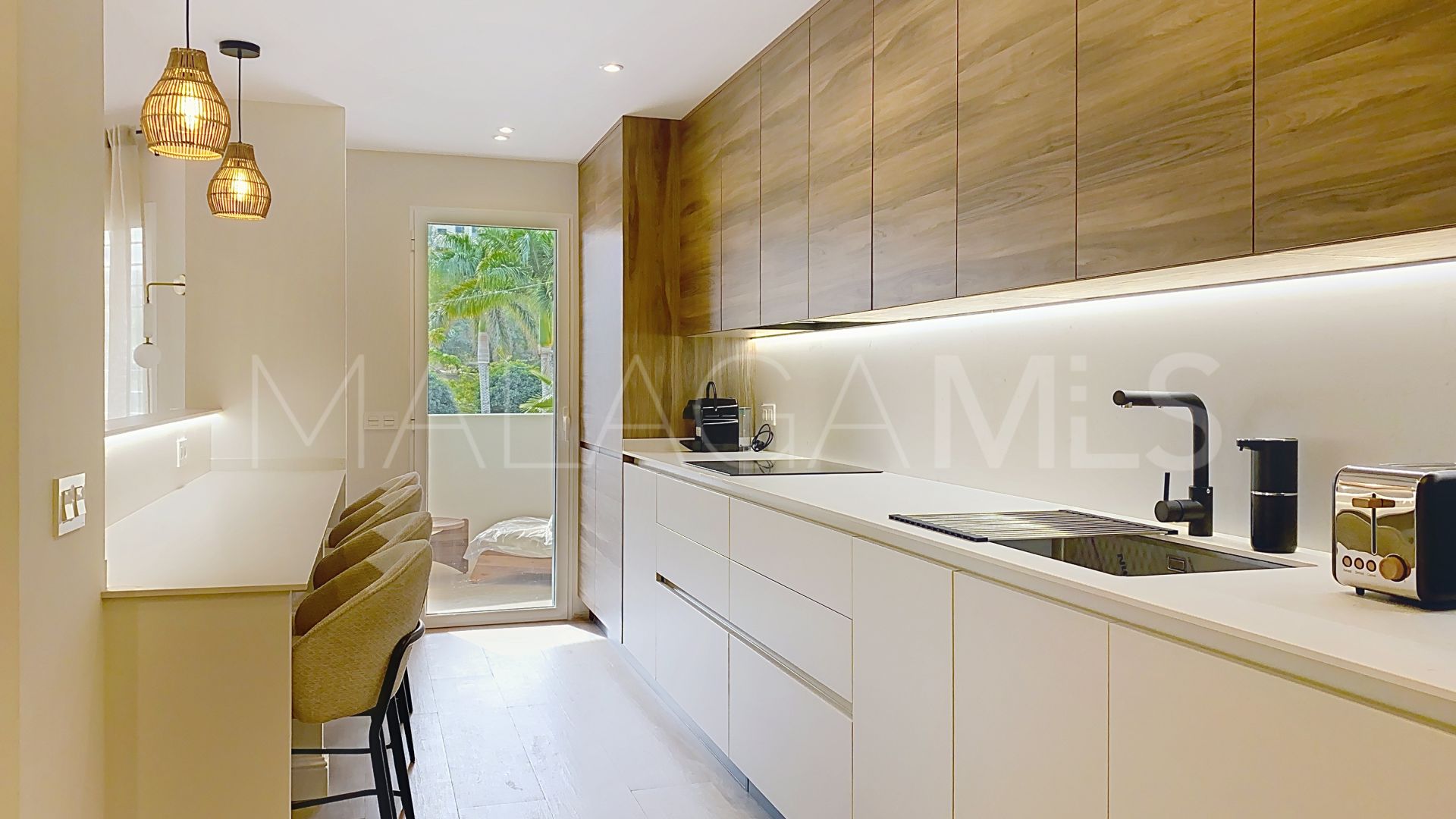 Buy Estepona Puerto 3 bedrooms ground floor apartment