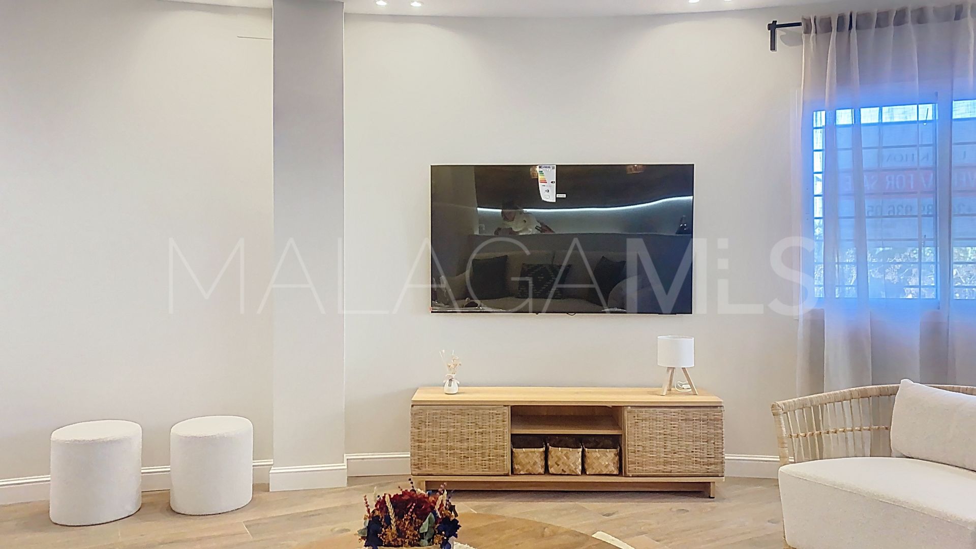 Buy Estepona Puerto 3 bedrooms ground floor apartment