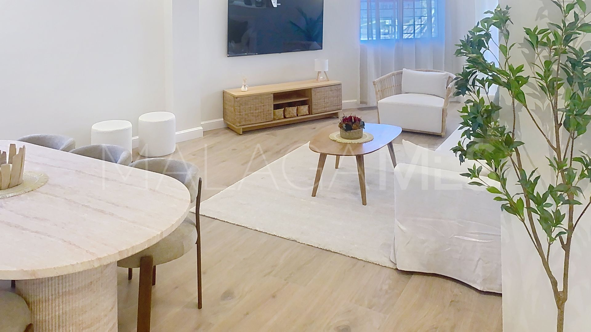 Buy Estepona Puerto 3 bedrooms ground floor apartment