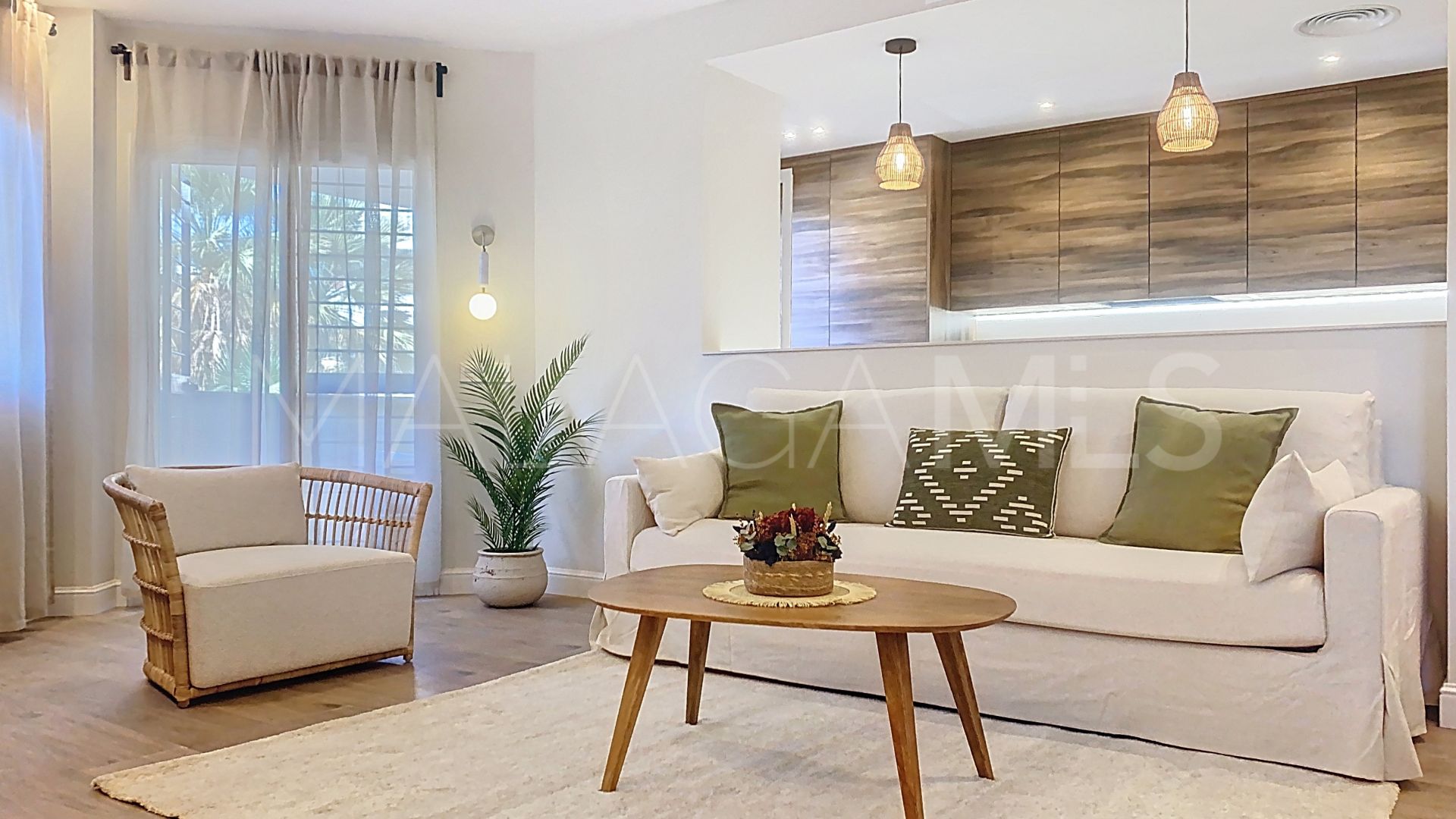 Buy Estepona Puerto 3 bedrooms ground floor apartment