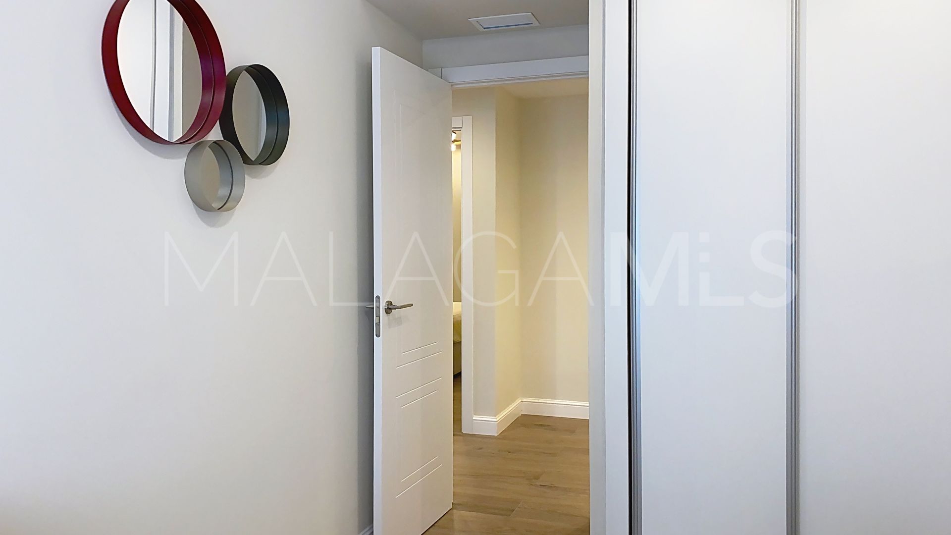 Buy Estepona Puerto 3 bedrooms ground floor apartment