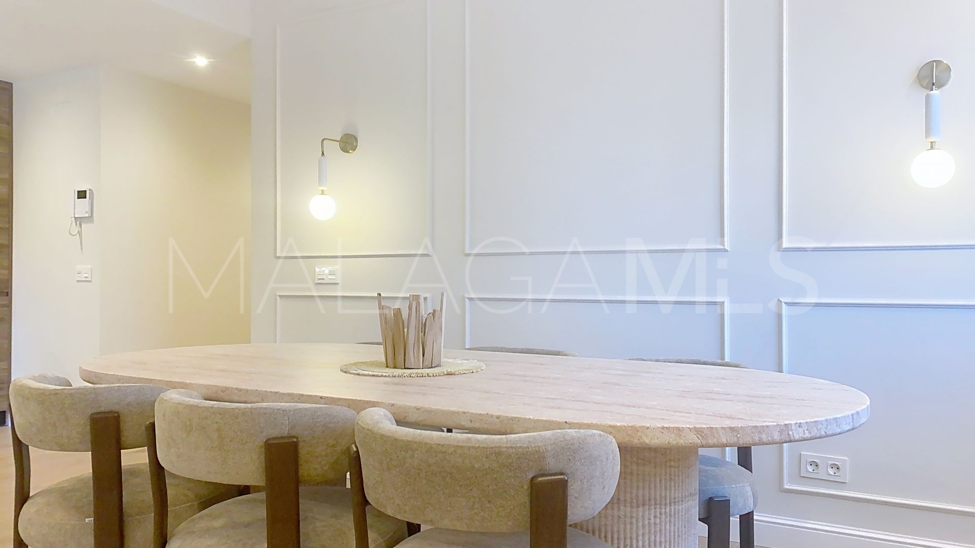 Buy Estepona Puerto 3 bedrooms ground floor apartment