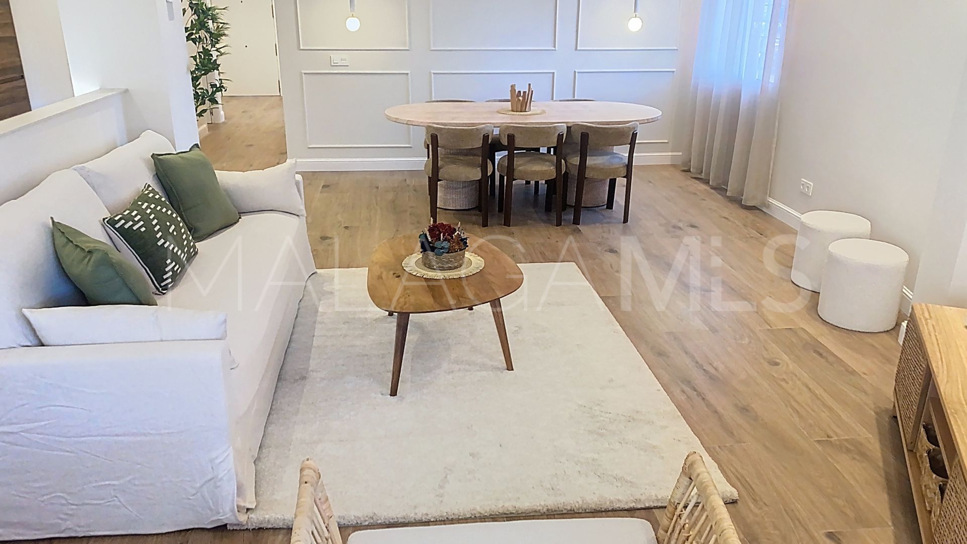 Buy Estepona Puerto 3 bedrooms ground floor apartment