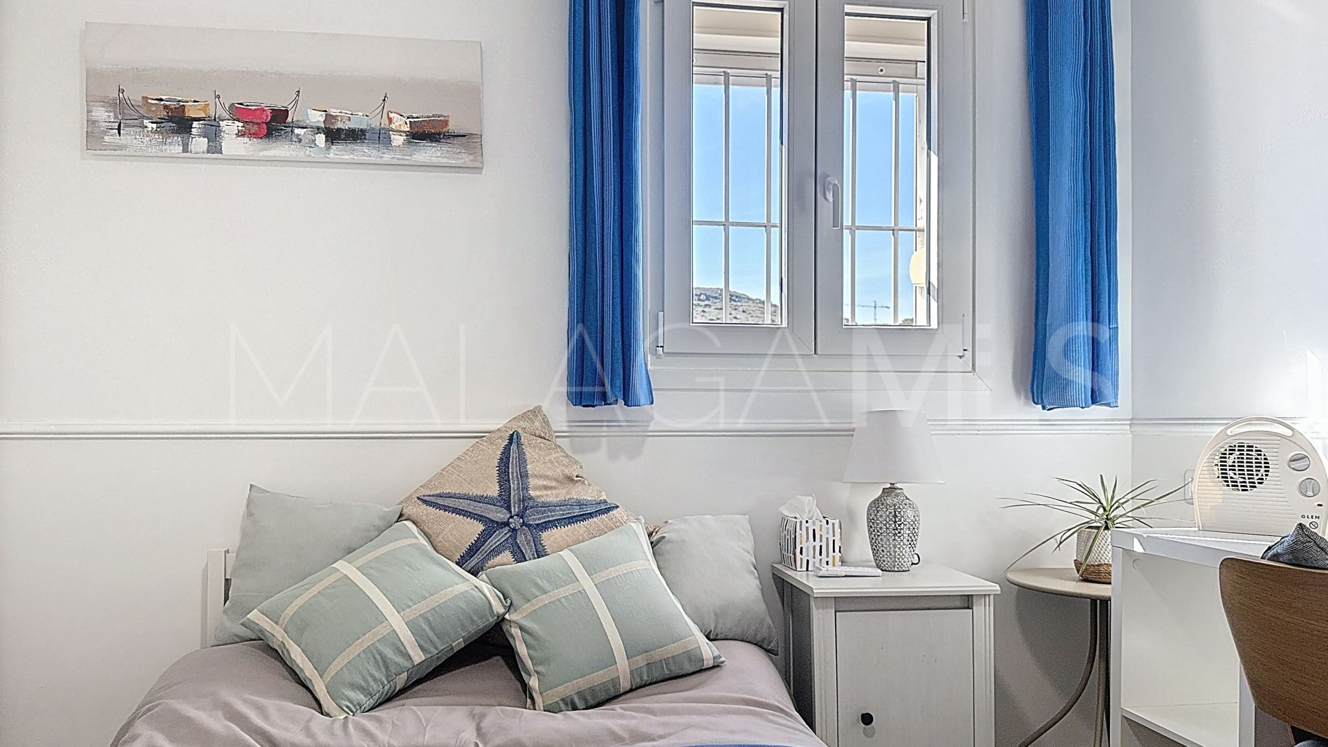 Duplex penthouse for sale in Puerto La Duquesa