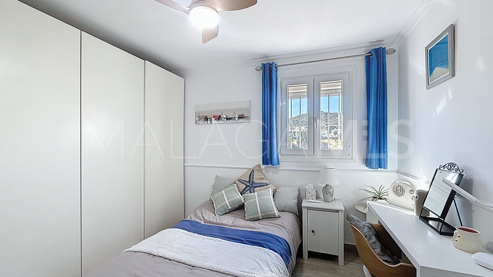 Duplex penthouse for sale in Puerto La Duquesa