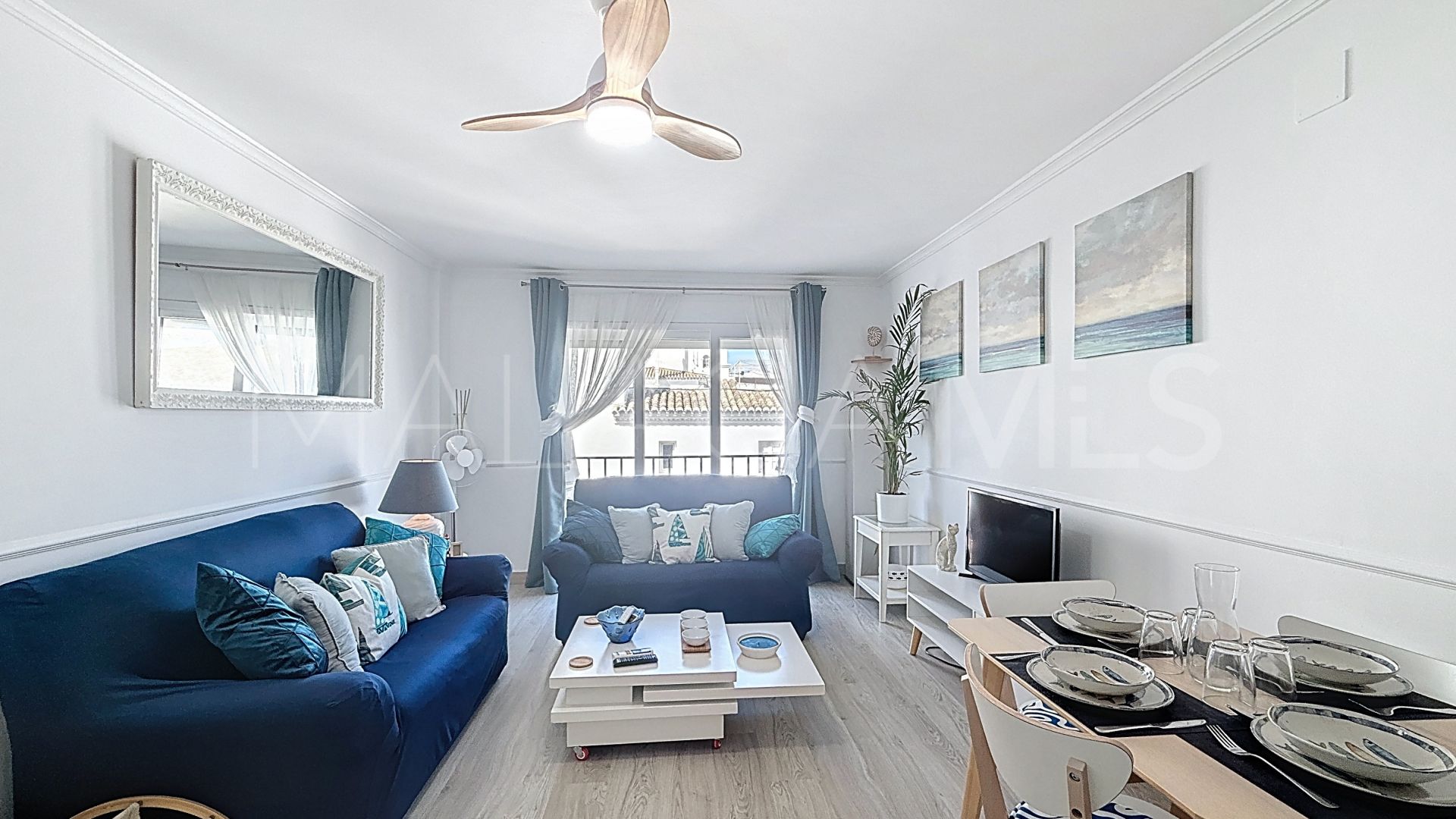Duplex penthouse for sale in Puerto La Duquesa