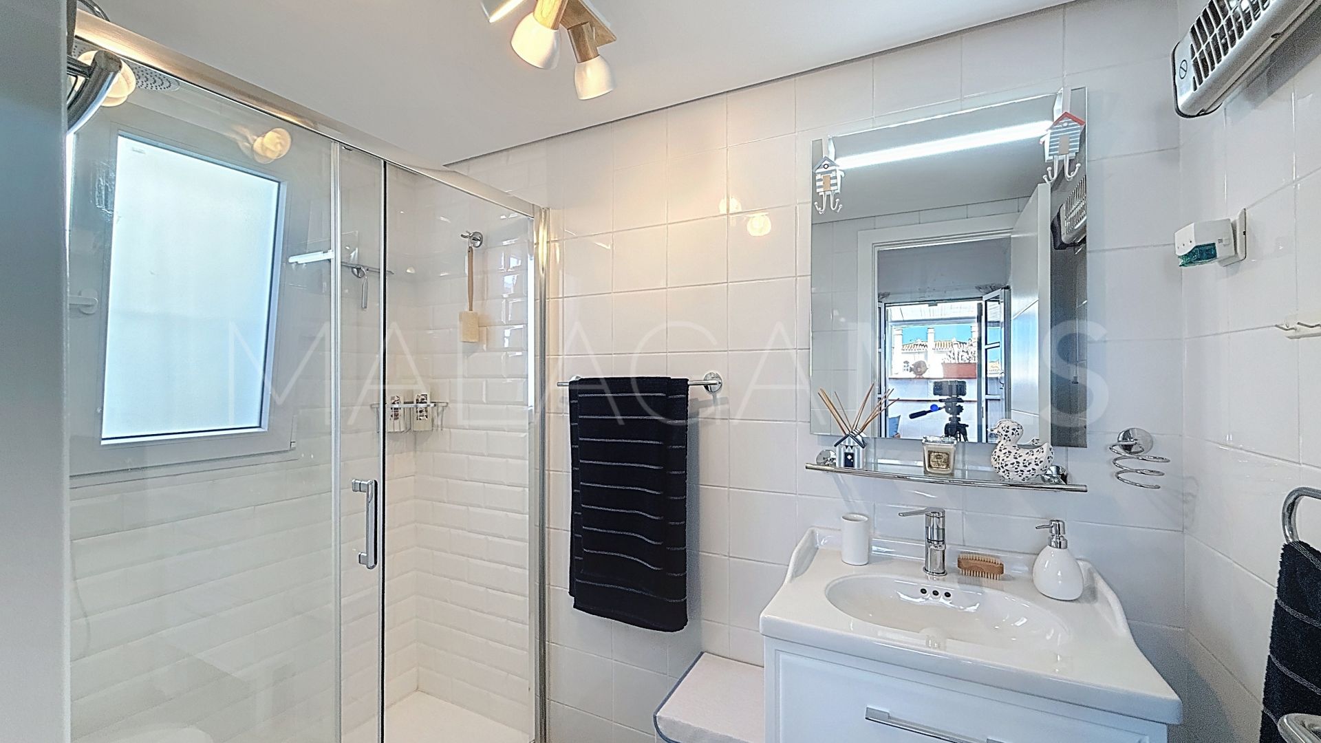 Duplex penthouse for sale in Puerto La Duquesa